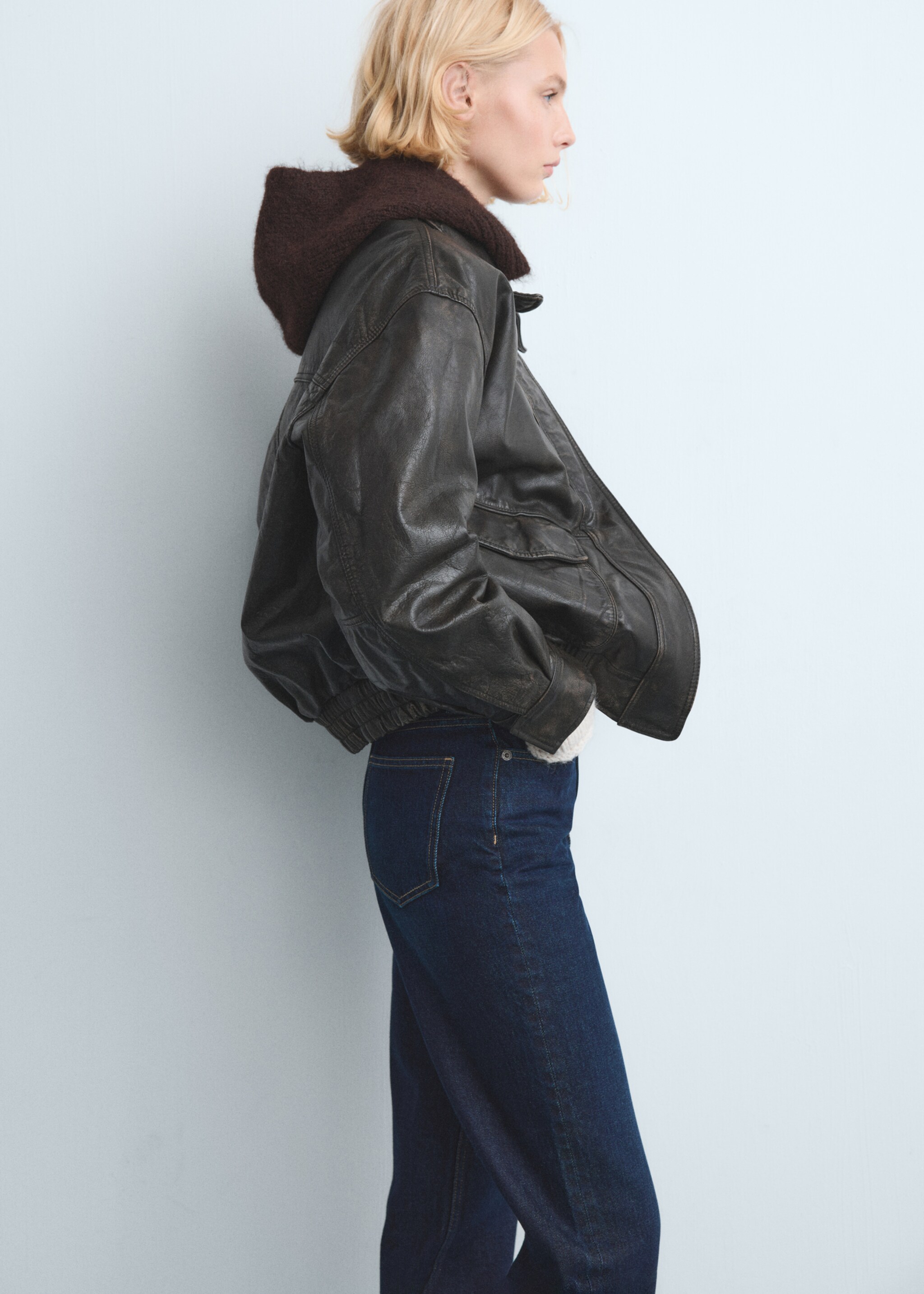 Mom2000 high-rise jeans - Details of the article 2, Dark Blue. Ref: 27031285-00.