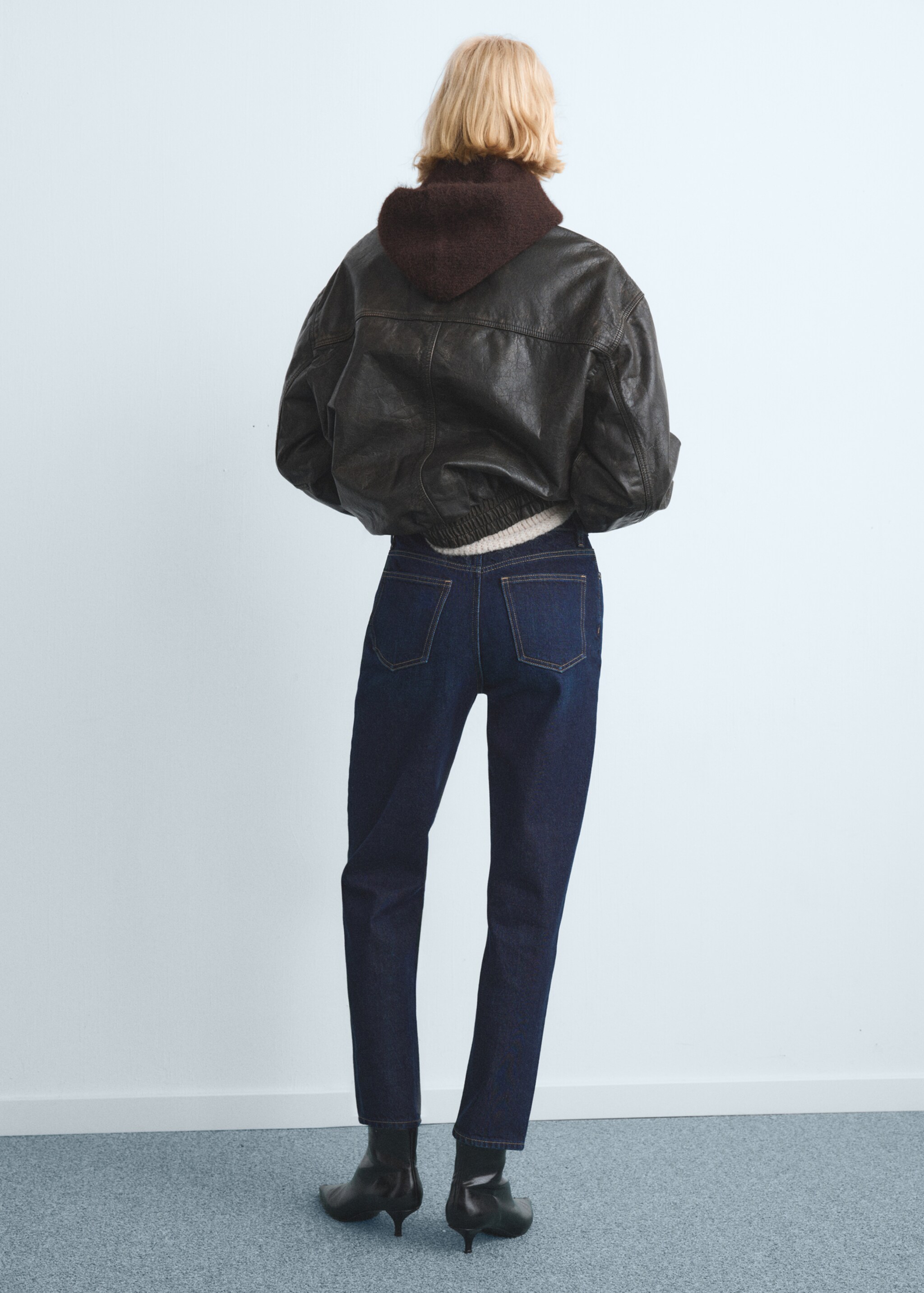 Mom2000 high-rise jeans - Reverse of the article, Dark Blue. Ref: 27031285-00.