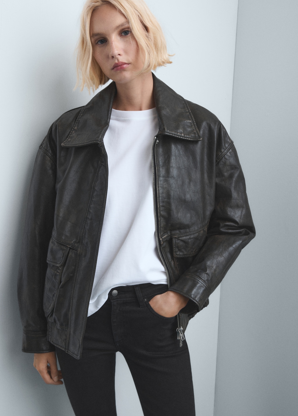 Mid-rise skinny jeans