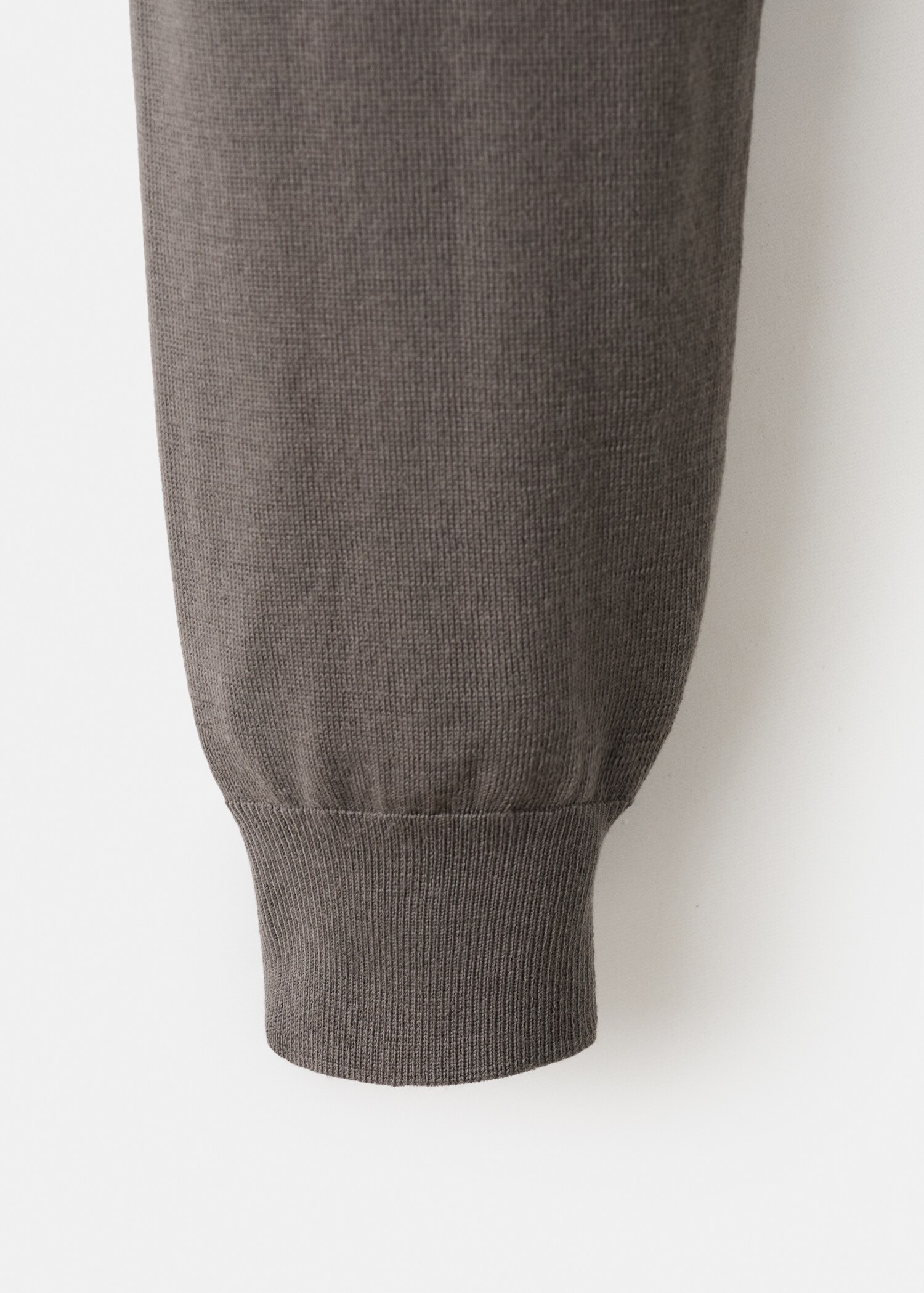 Pull-over 100 % laine col montant - Détail de l'article 0