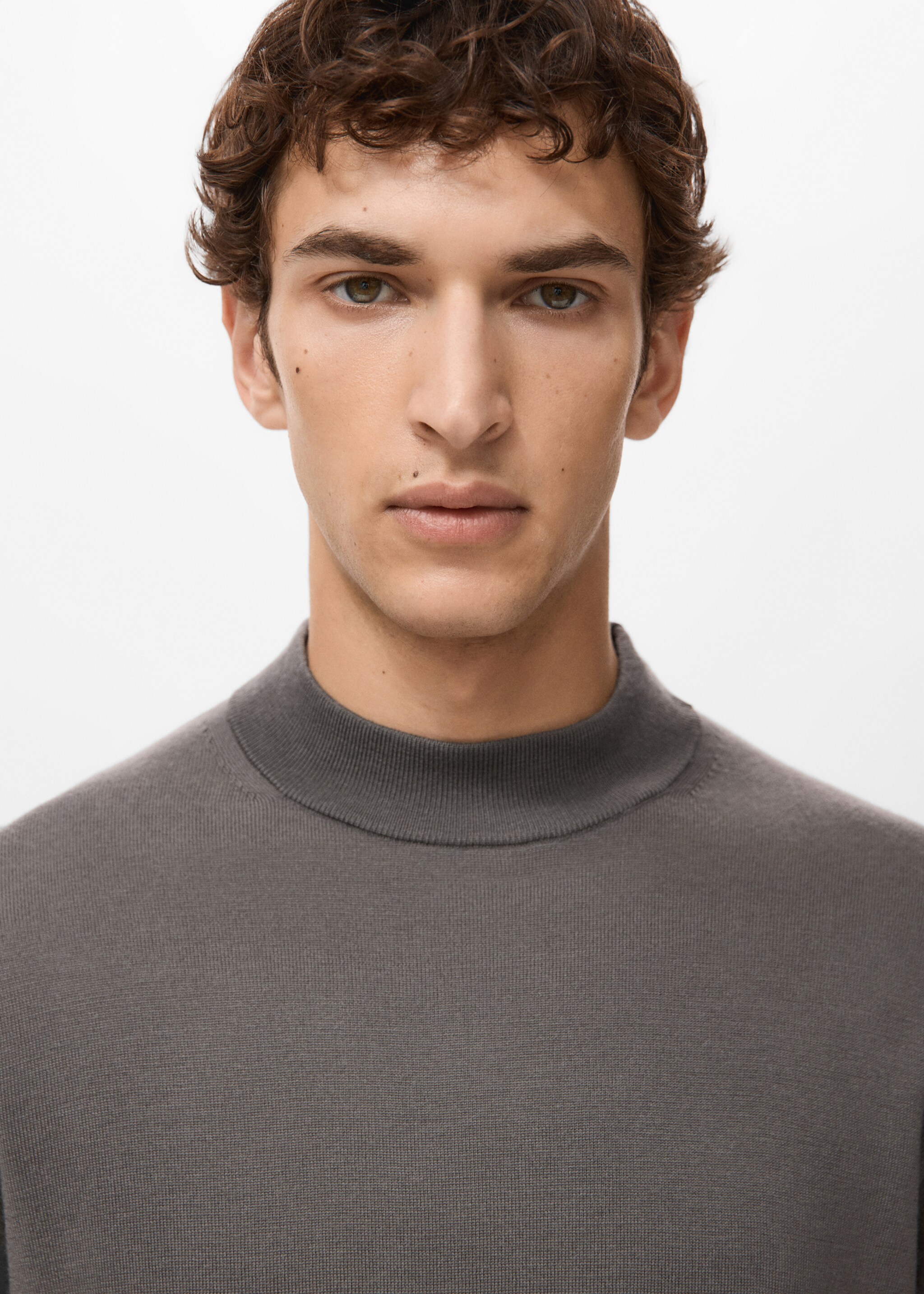 Pull-over 100 % laine col montant - Détail de l'article 1, Marron moyen. Ref: 27031287-00.