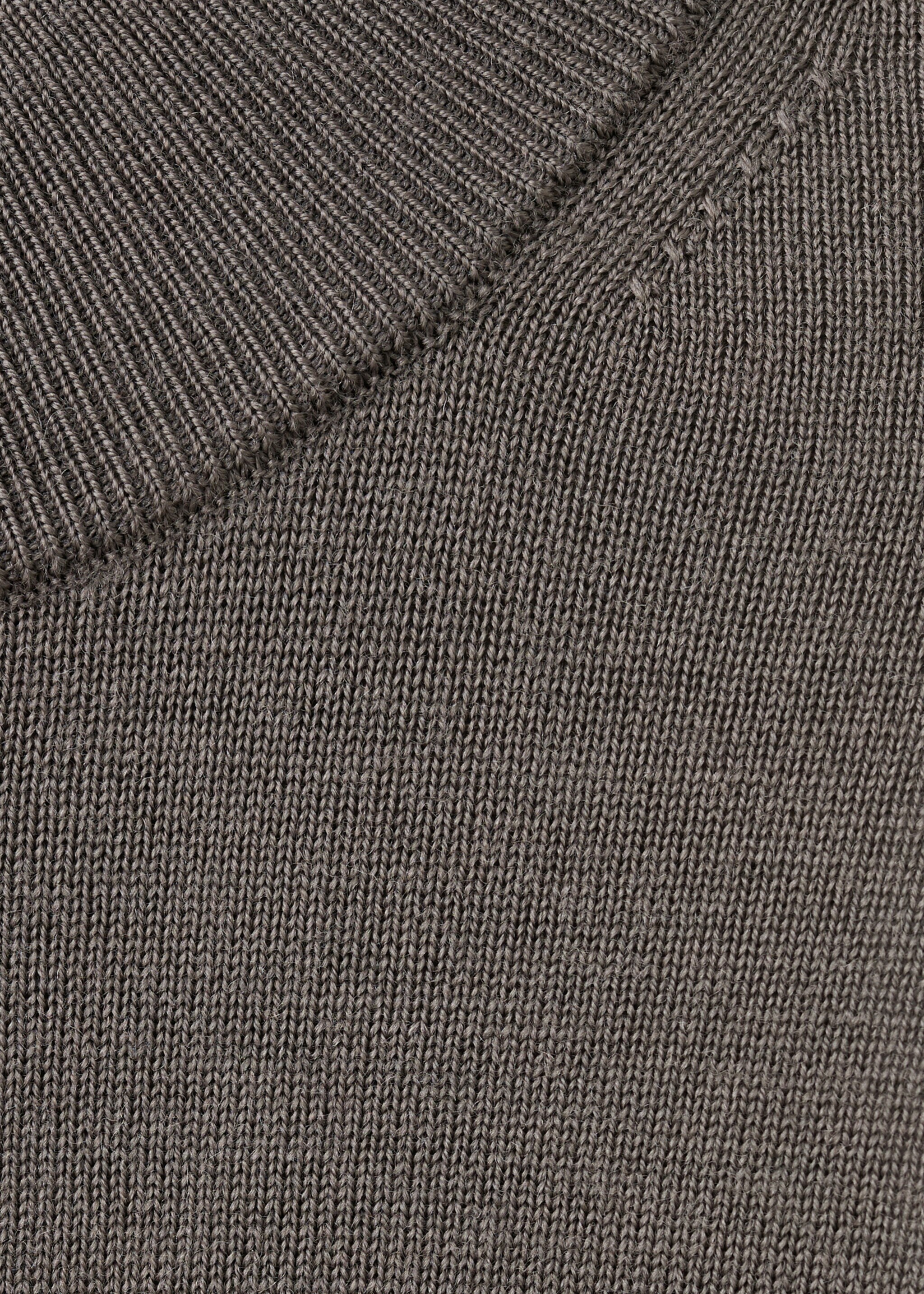 Pull-over 100 % laine col montant - Détail de l'article 8, Marron moyen. Ref: 27031287-00.