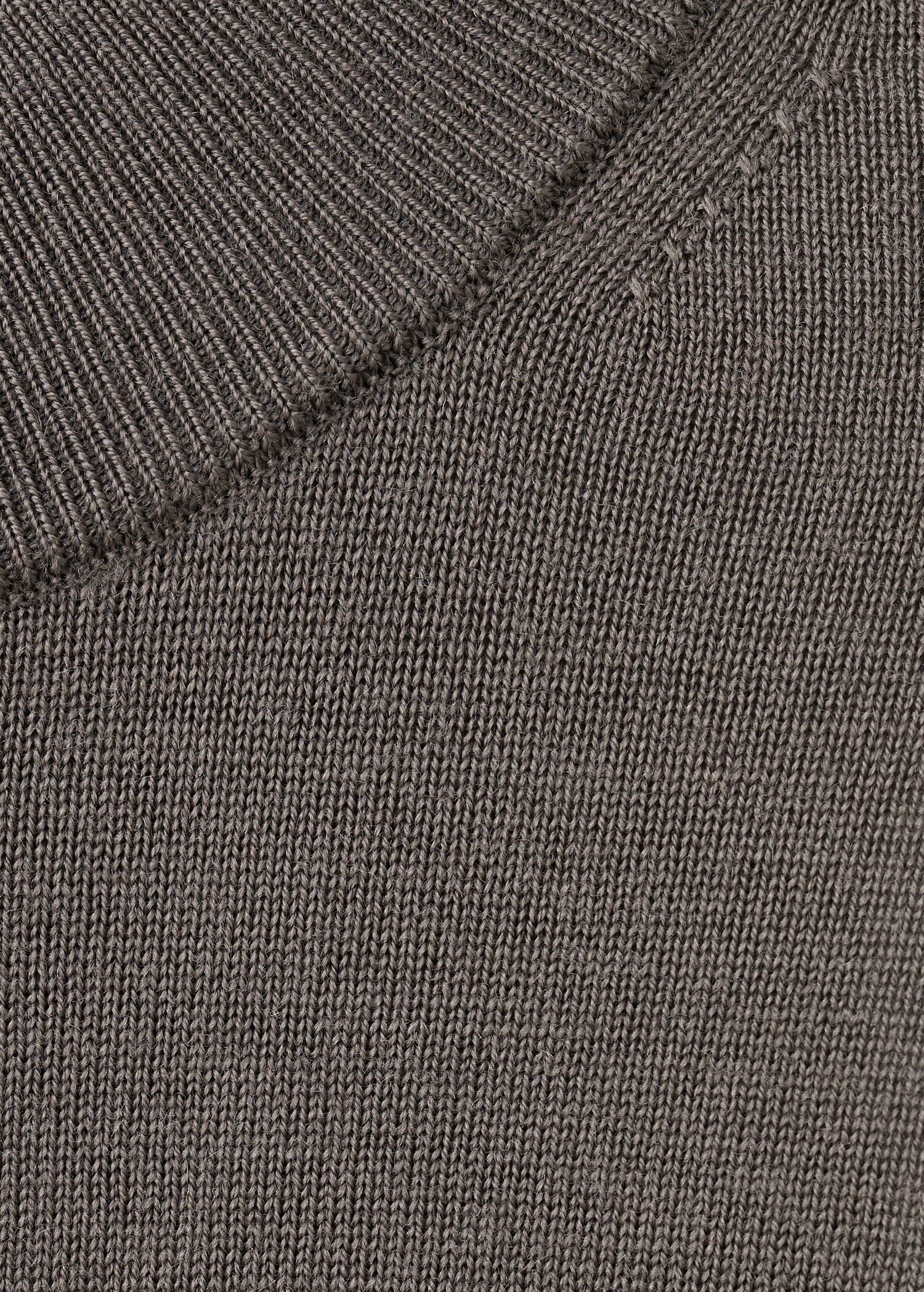 Pull-over 100 % laine col montant - Détail de l'article 8