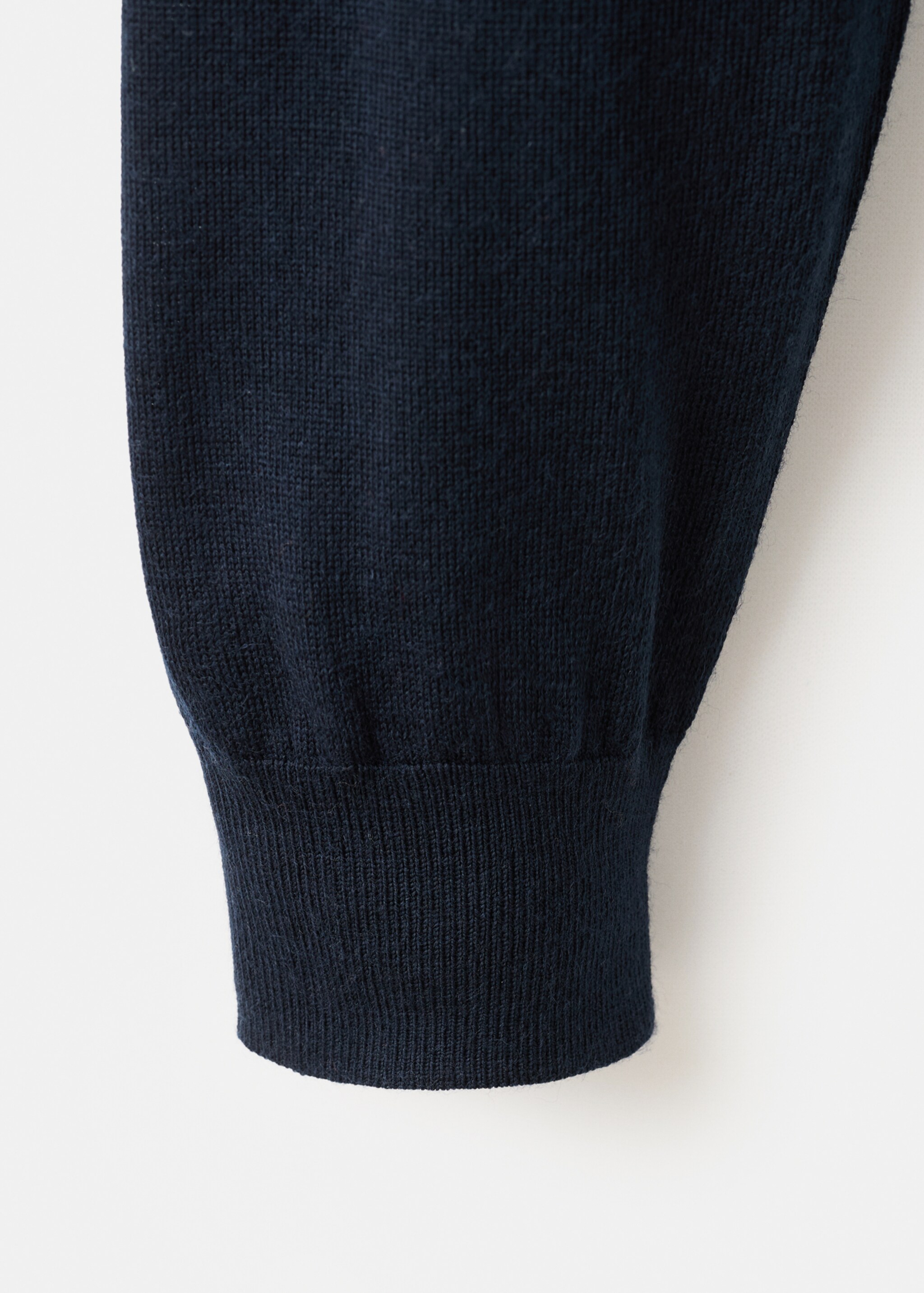 Pull-over 100 % laine col montant - Détail de l'article 0, Bleu marine. Ref: 27031287-00.