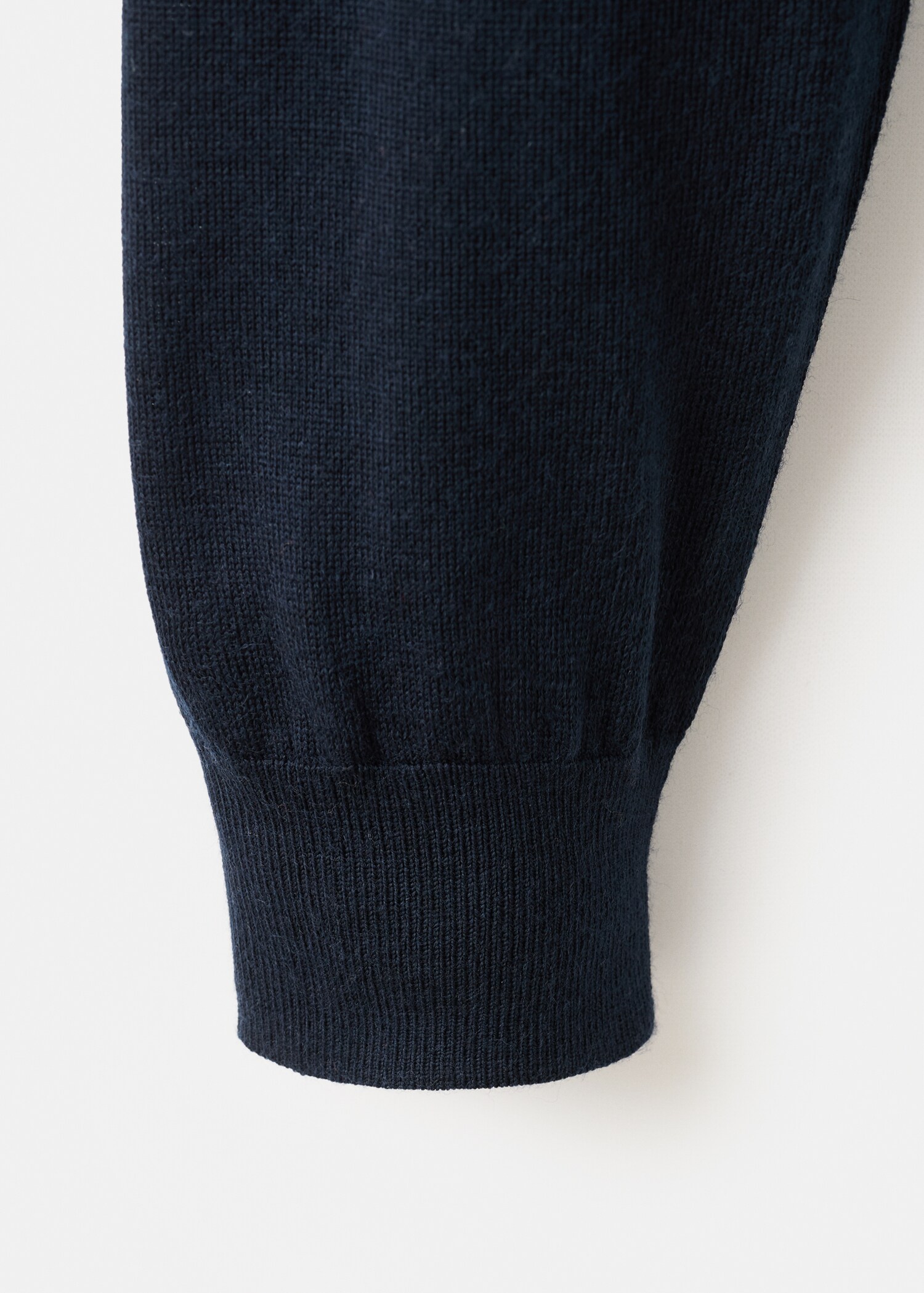 Pull-over 100 % laine col montant - Détail de l'article 0