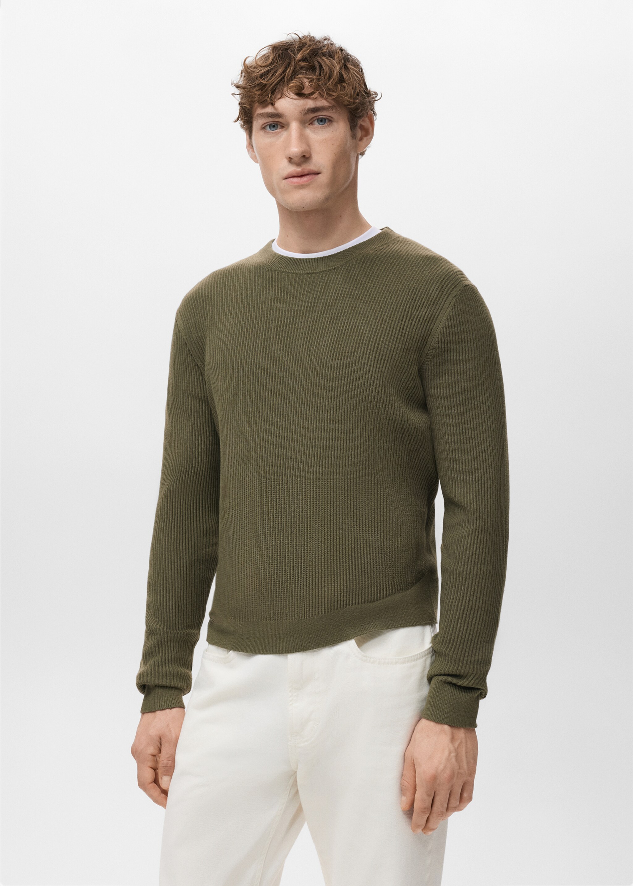 Pull coton maille fine côtelée - Plan moyen, Olive. Ref: 27031288-00.