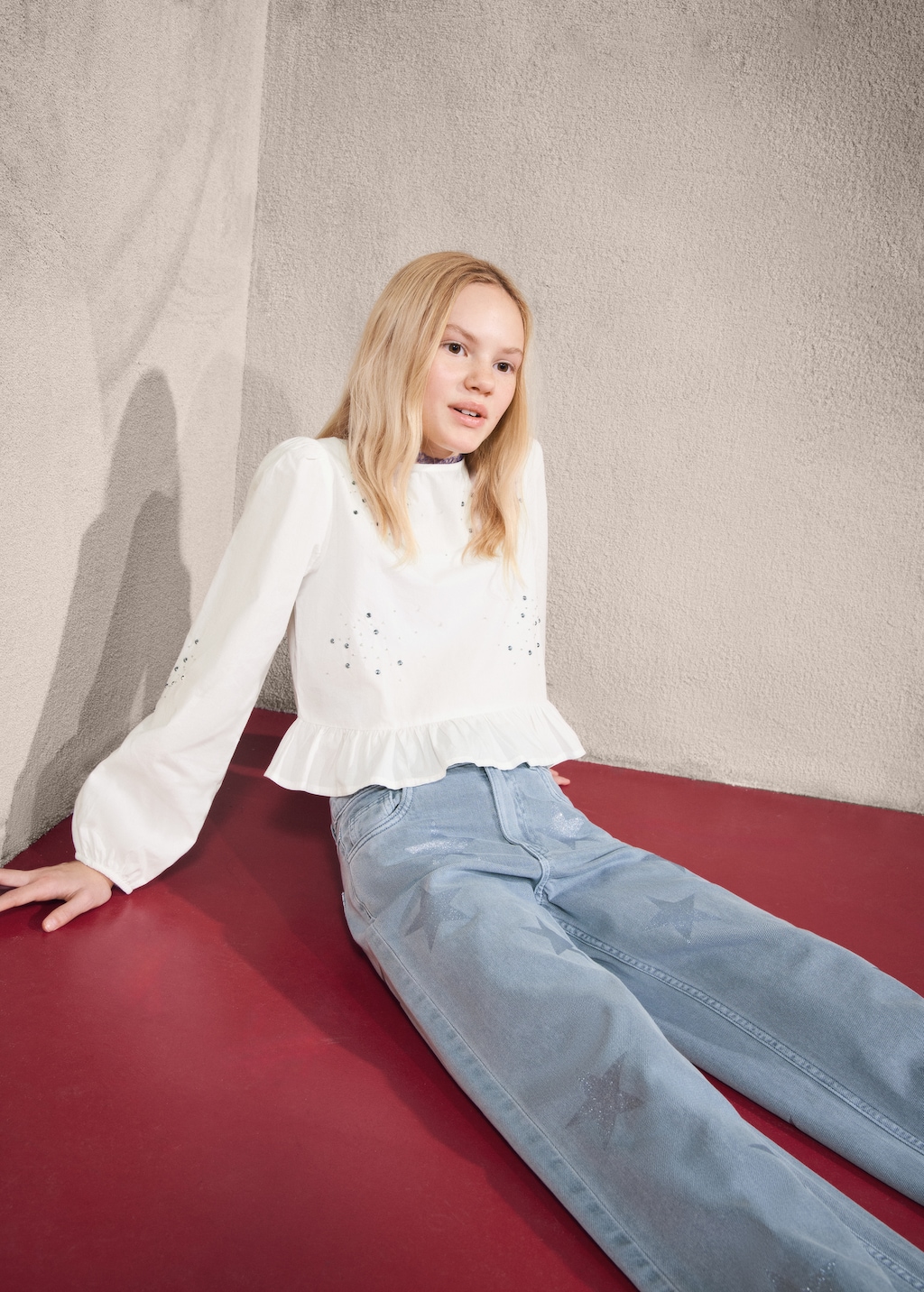 Jeans with glitter star detailing