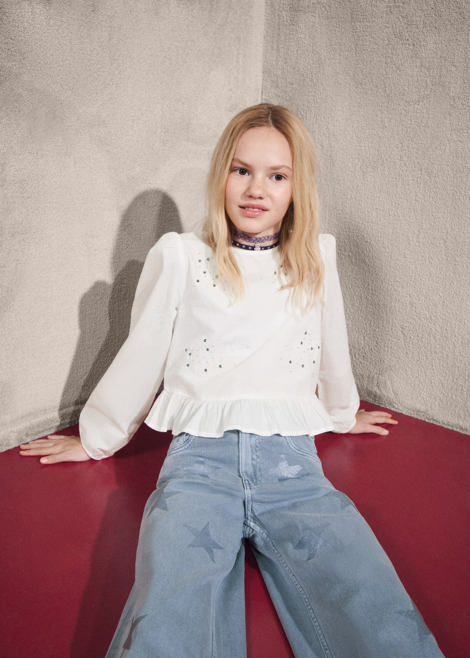 Jeans with glitter star detailing - Details of the article 6