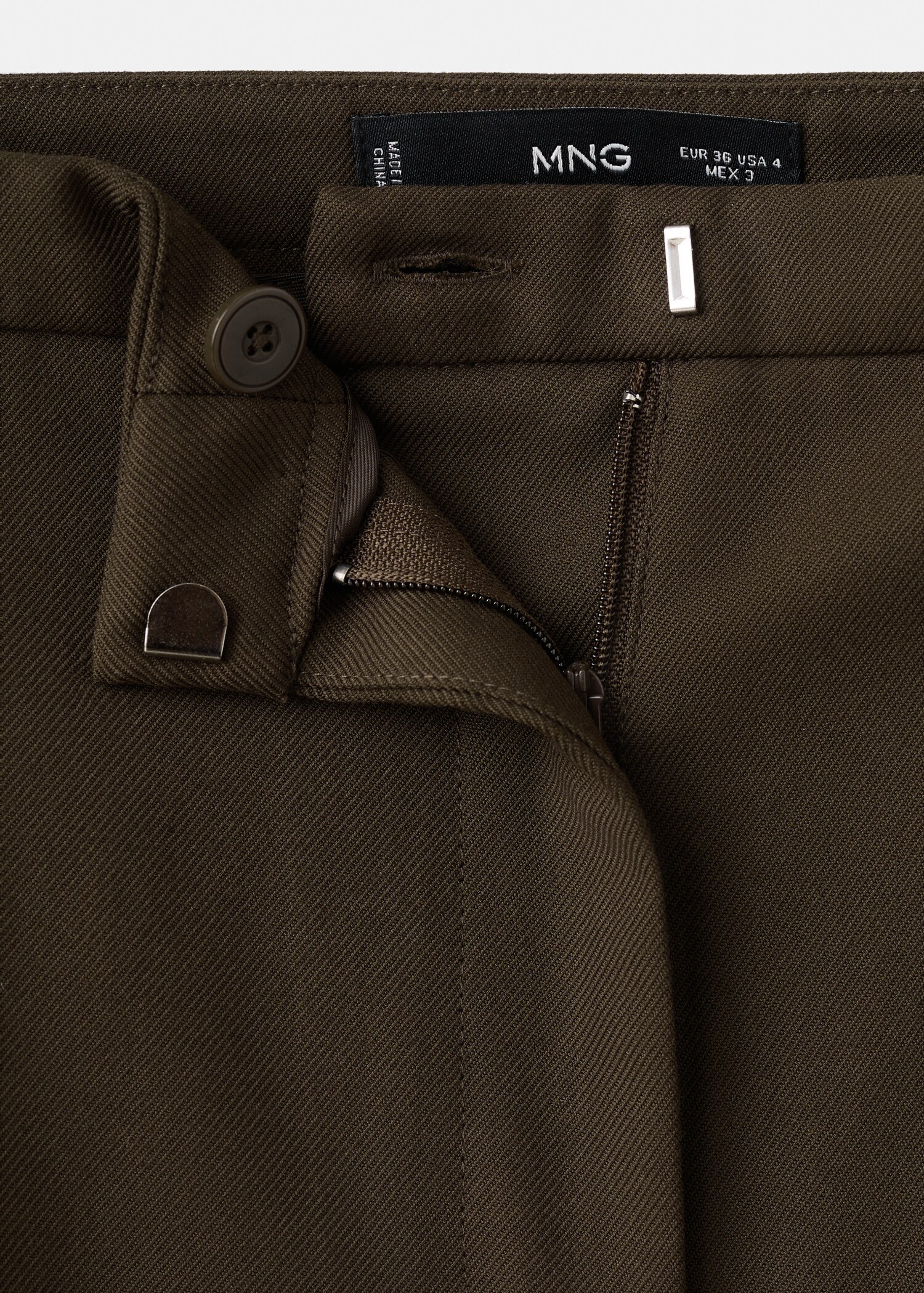 Wide-leg mid-rise pleated trousers - Details of the article 8