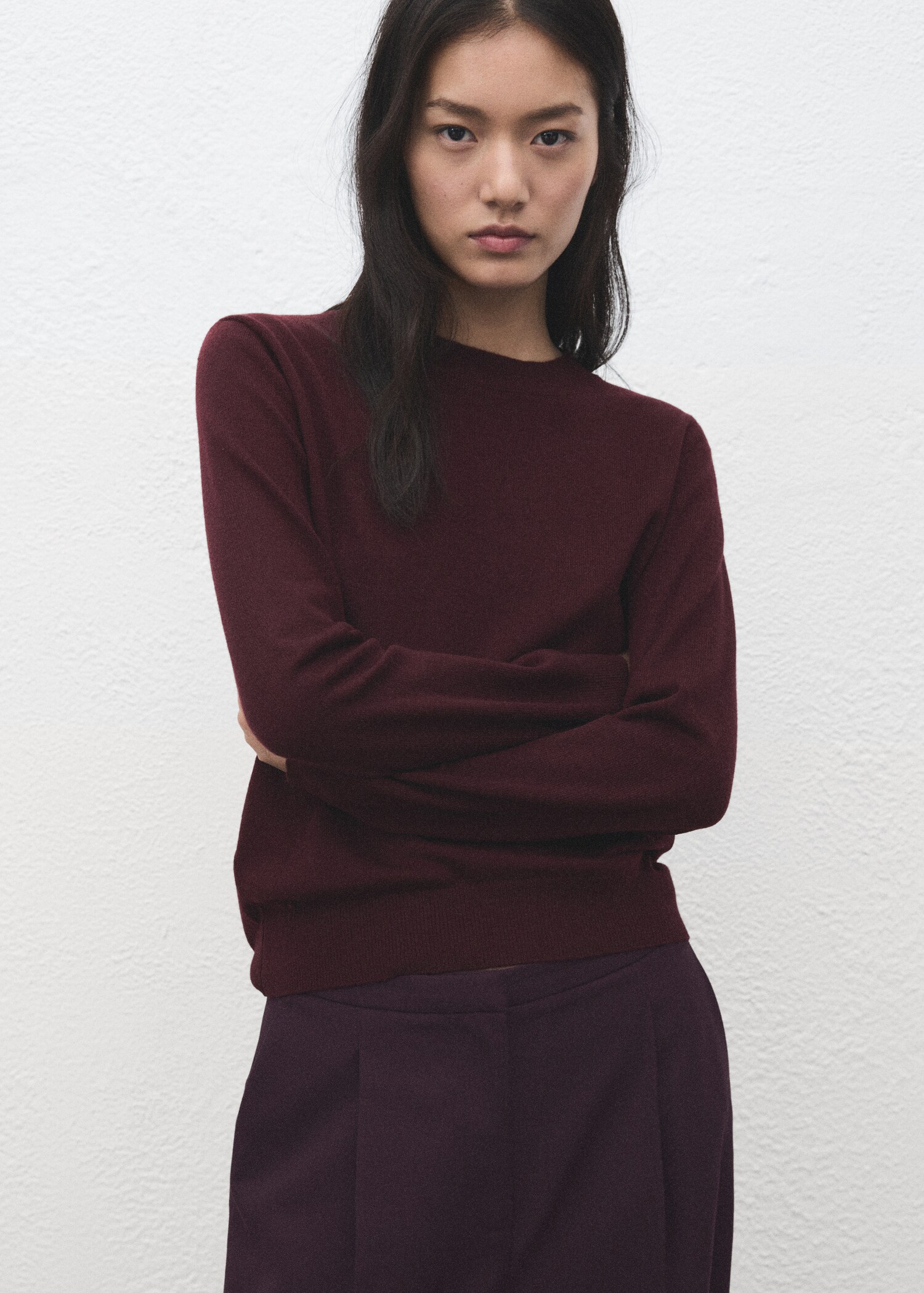 Wide-leg mid-rise pleated trousers - Details of the article 1