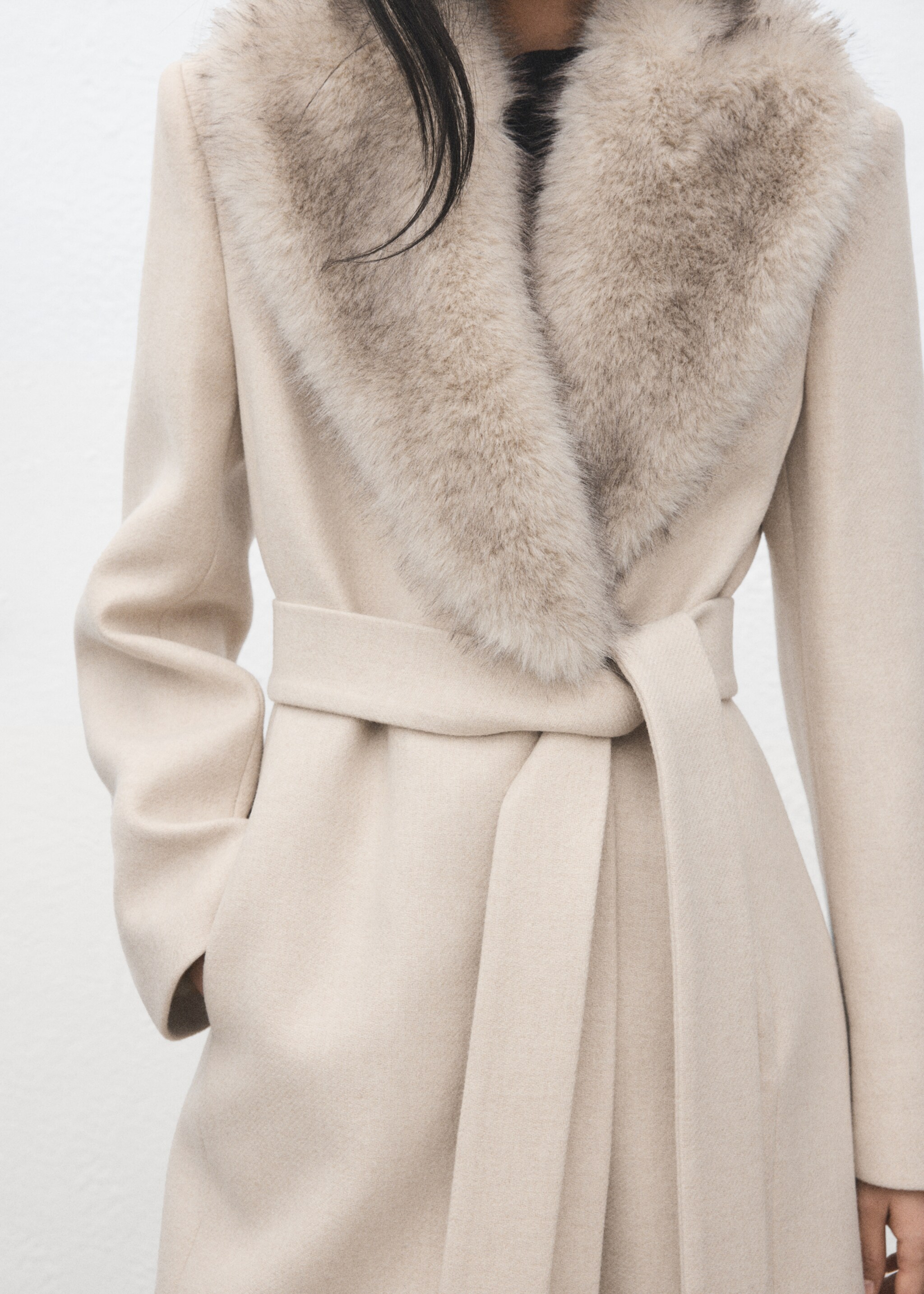 Manteco wool coat with fur collar - Details of the article 6, Light/Pastel Grey. Ref: 27031309-00.