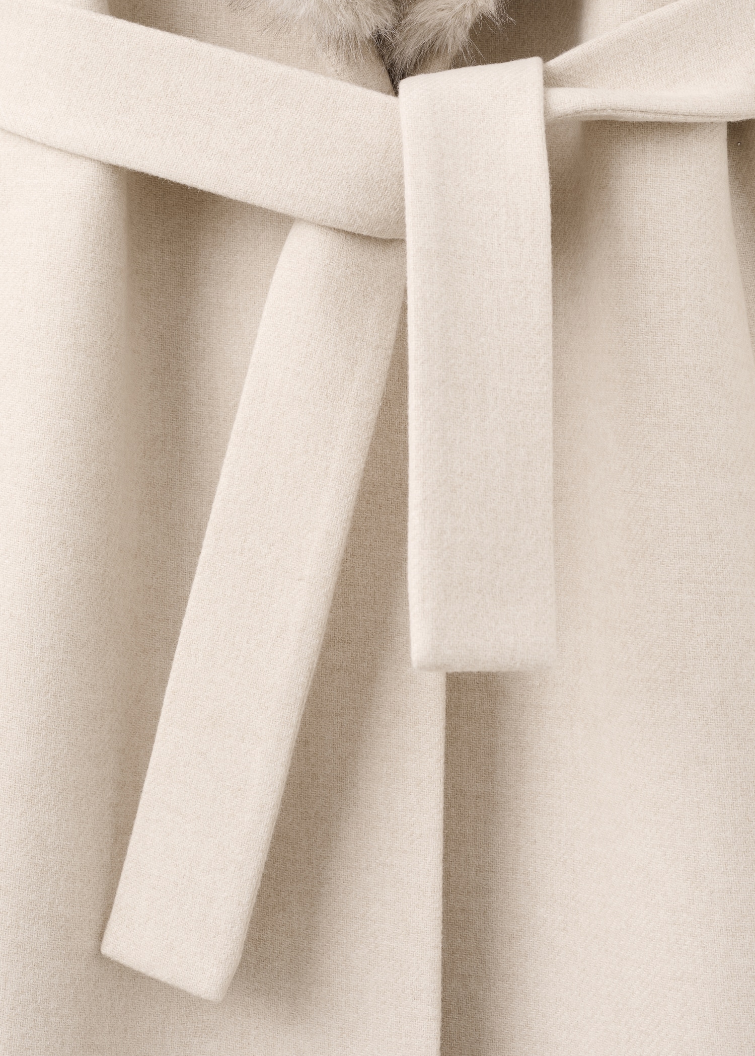 Manteco Wollmantel mit Fellkragen - Detail des Artikels 8