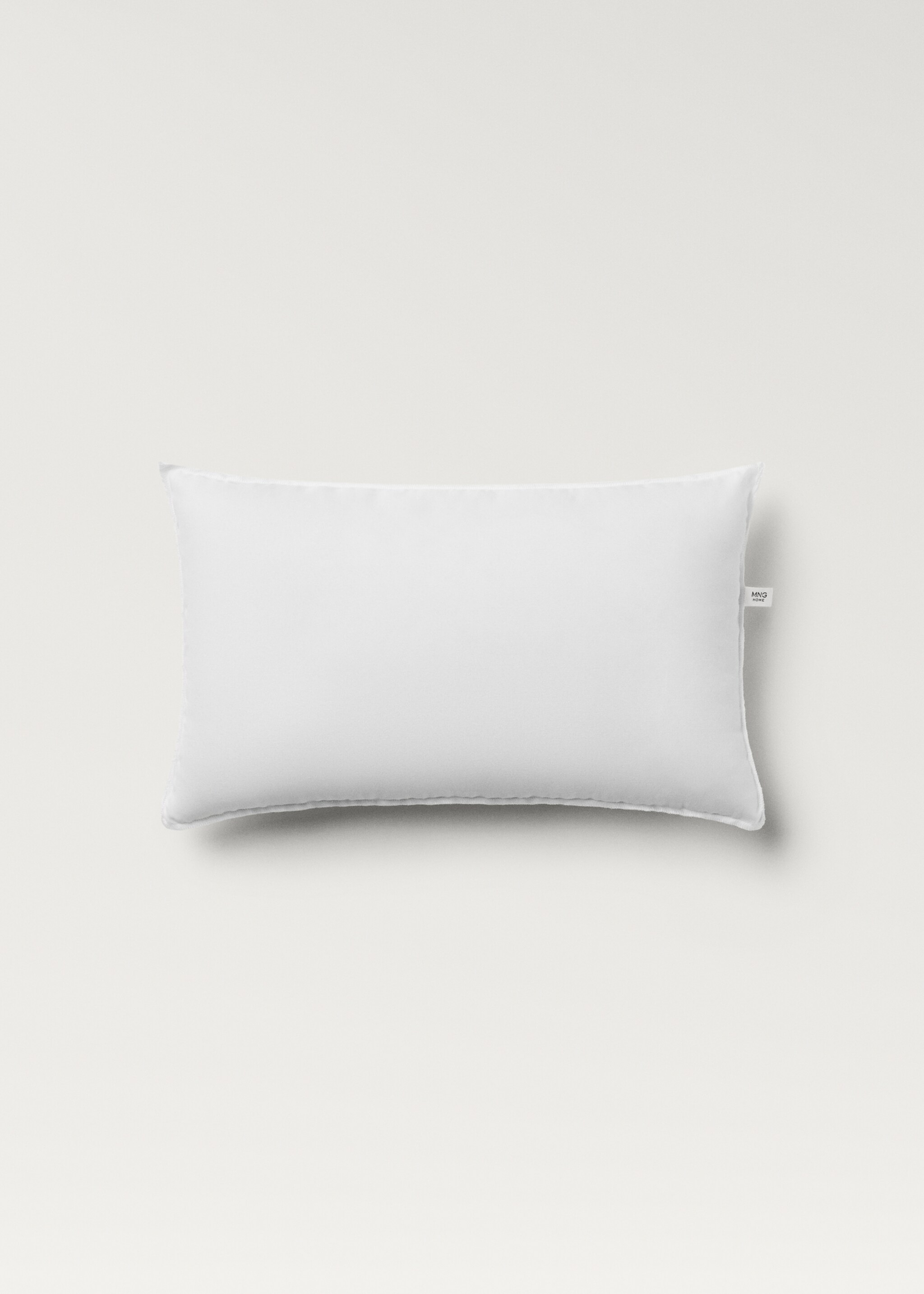 Microfibre cushion filling 60x60cm - Article without model, White. Ref: 27031328-00.