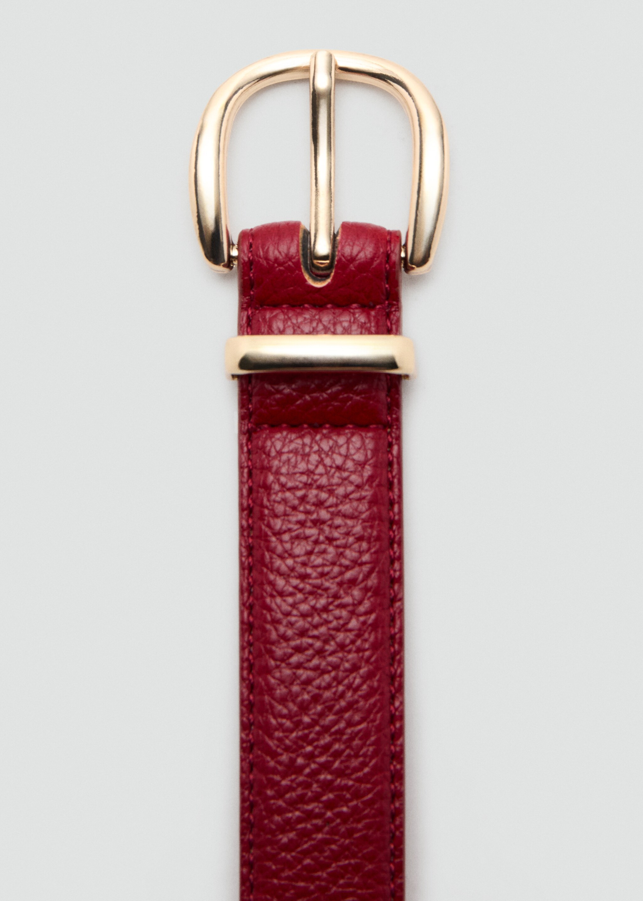 Oval buckle belt - Details of the article 2, Red. Ref: 27031335-00.