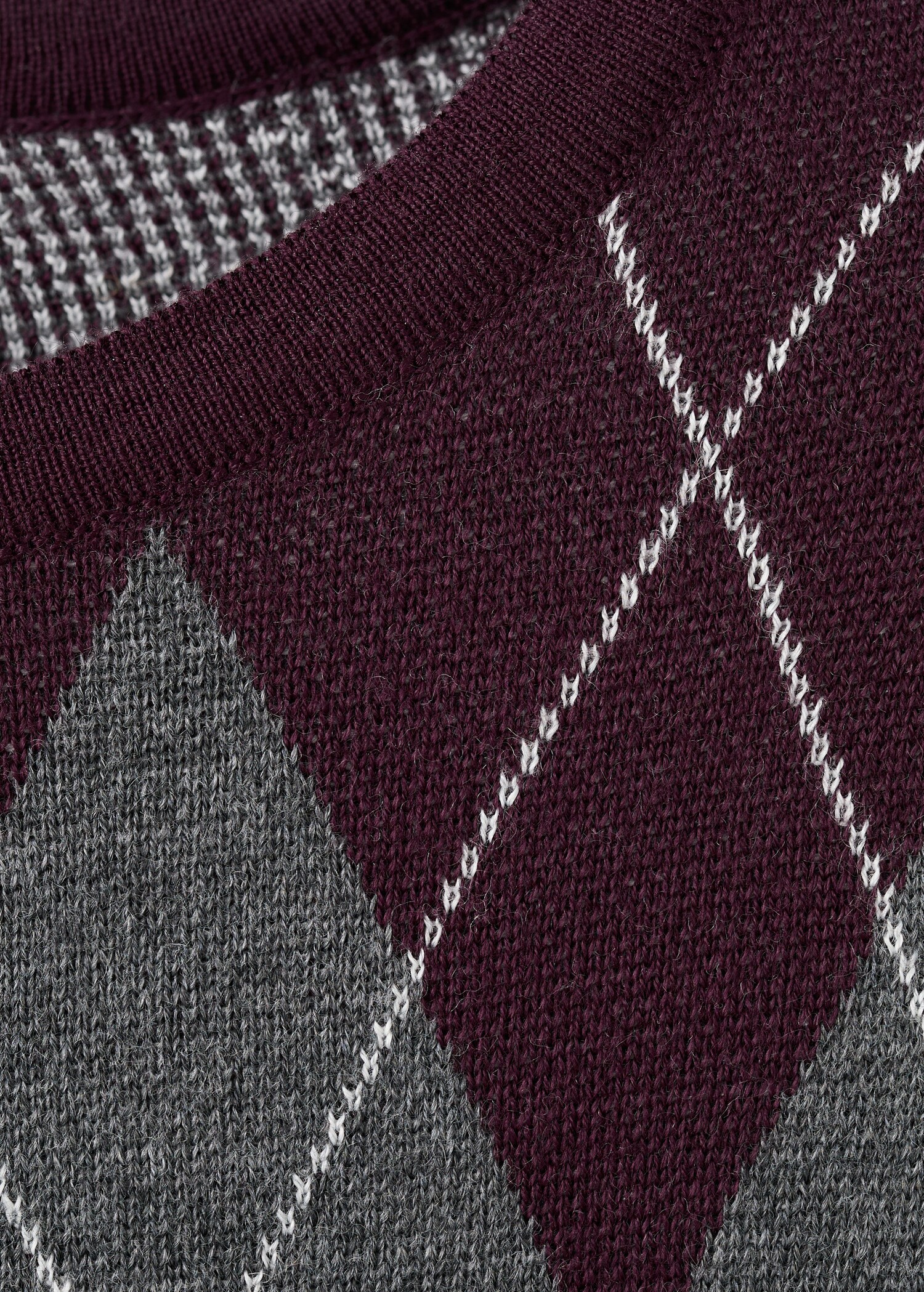 Argyle knit sweater - Details of the article 8