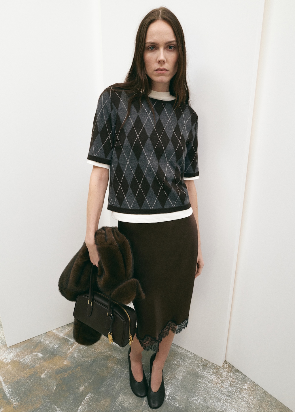 Short-sleeved argyle sweater