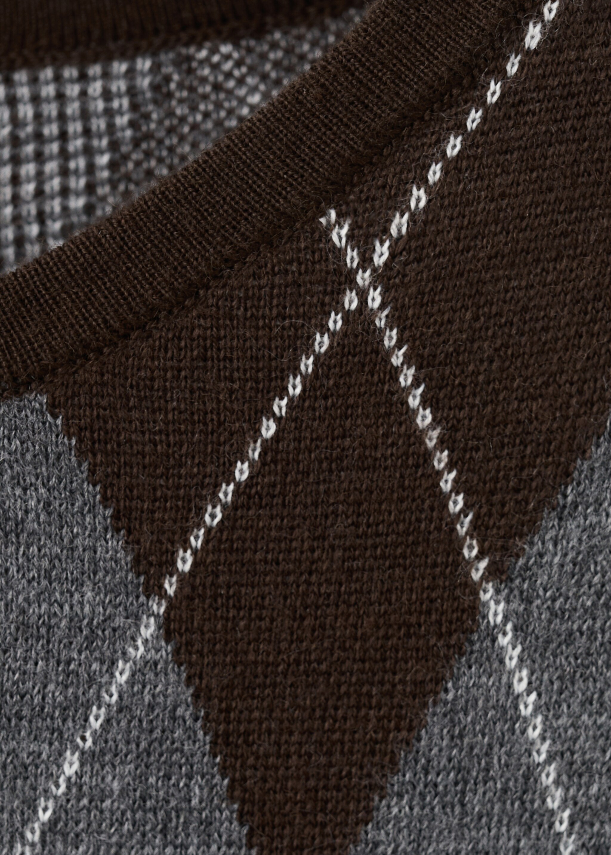 Pull-over losanges manches courtes - Détail de l'article 0, Gris. Ref: 27031337-00.