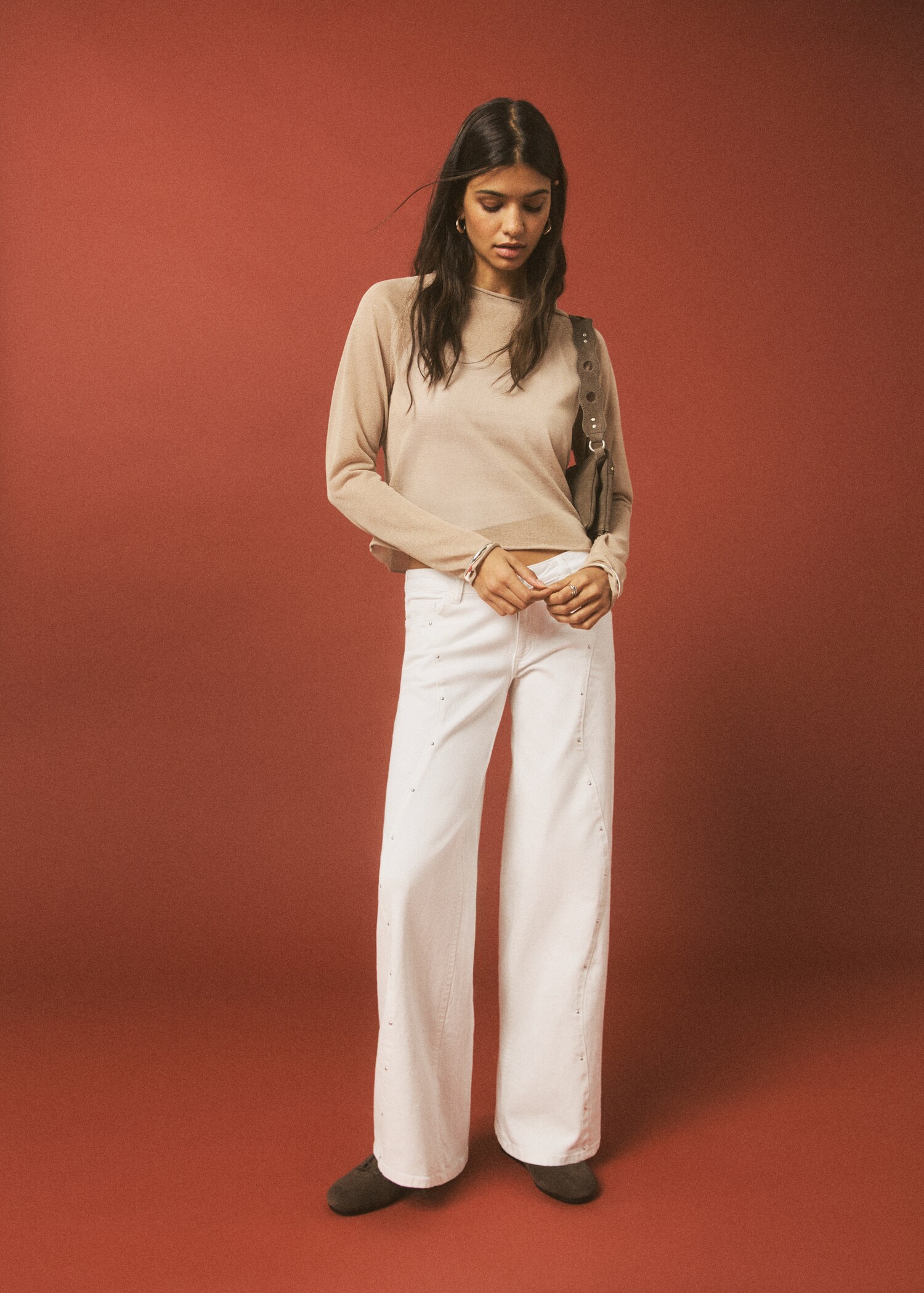 Jeans low waist tachuelas - Plano medio