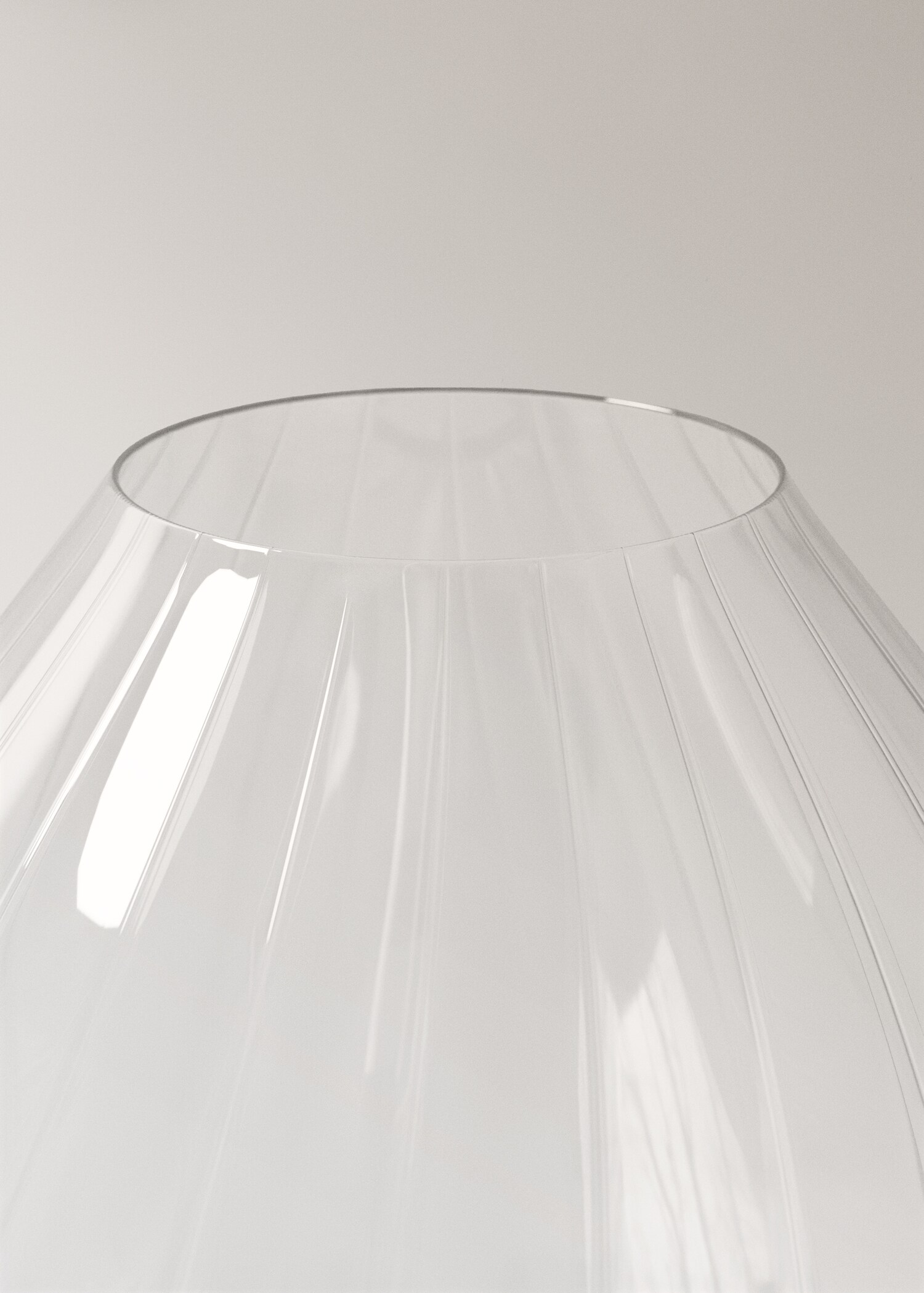 Låg vas i kristallin - Detaljer om artikeln 2