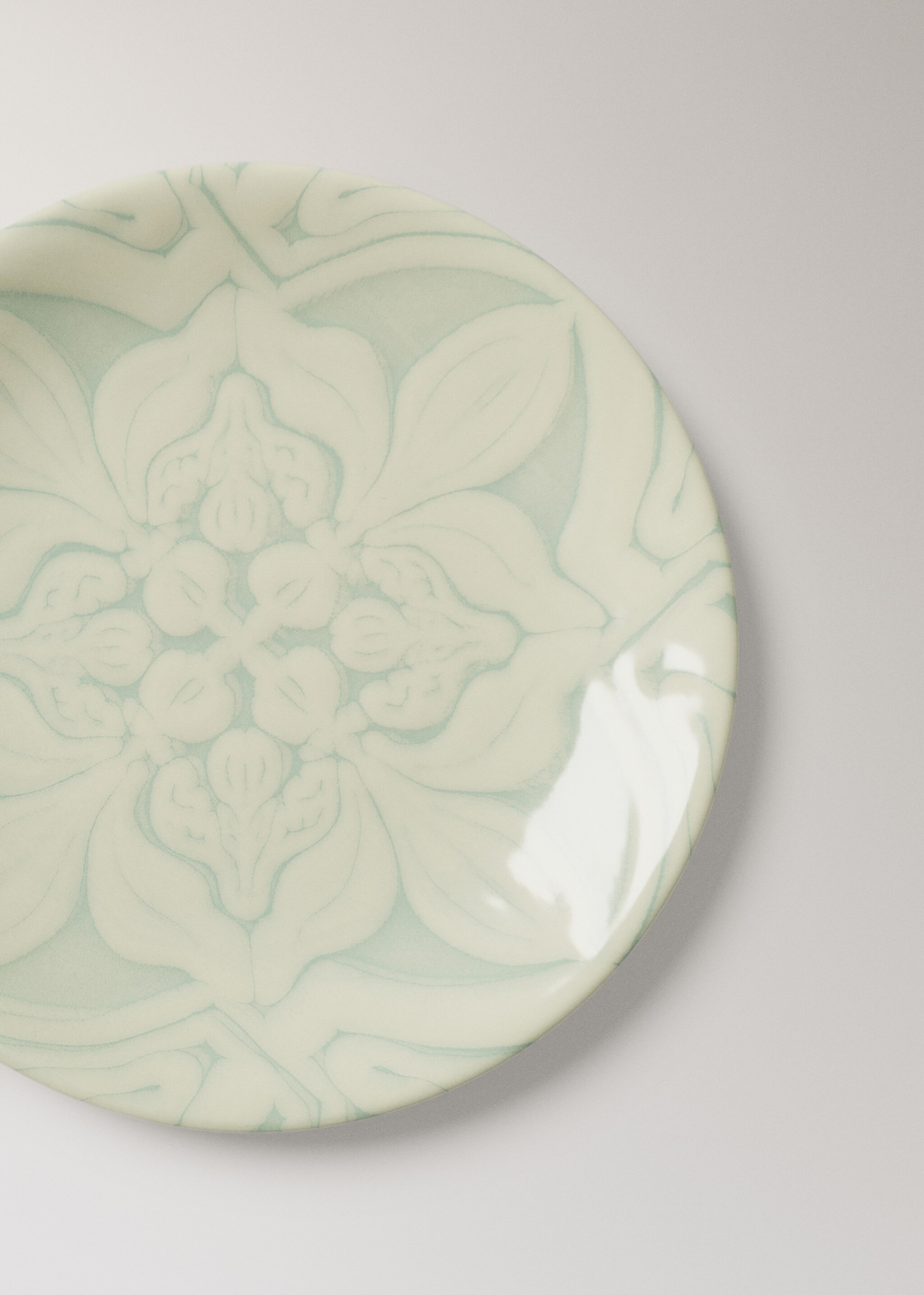 Assiette pain grès fleur - Détail de l'article 1, Vert pastel. Ref: 27031524-00.