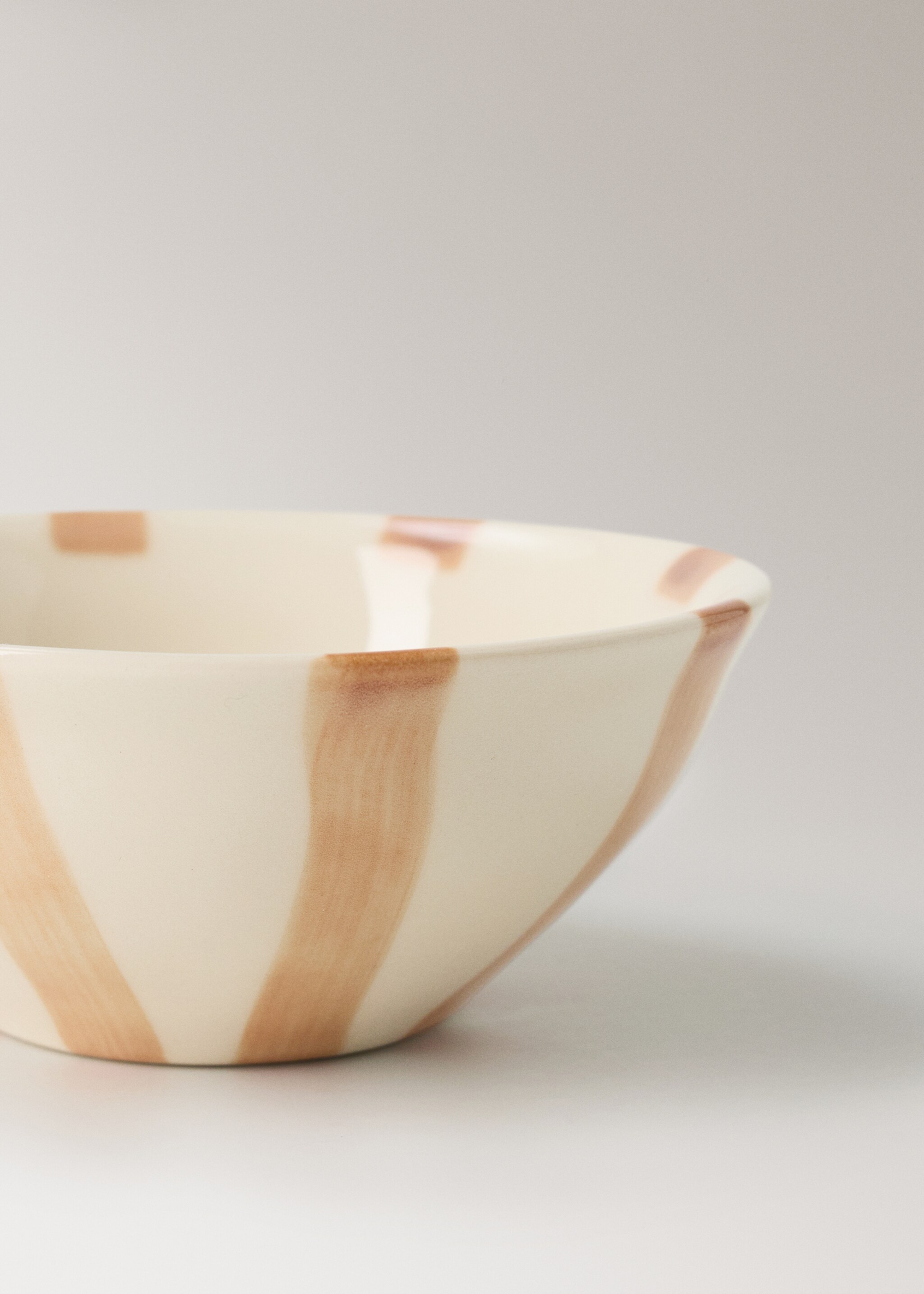 Striped gres bowl - Details of the article 1, Vanilla. Ref: 27031525-00.
