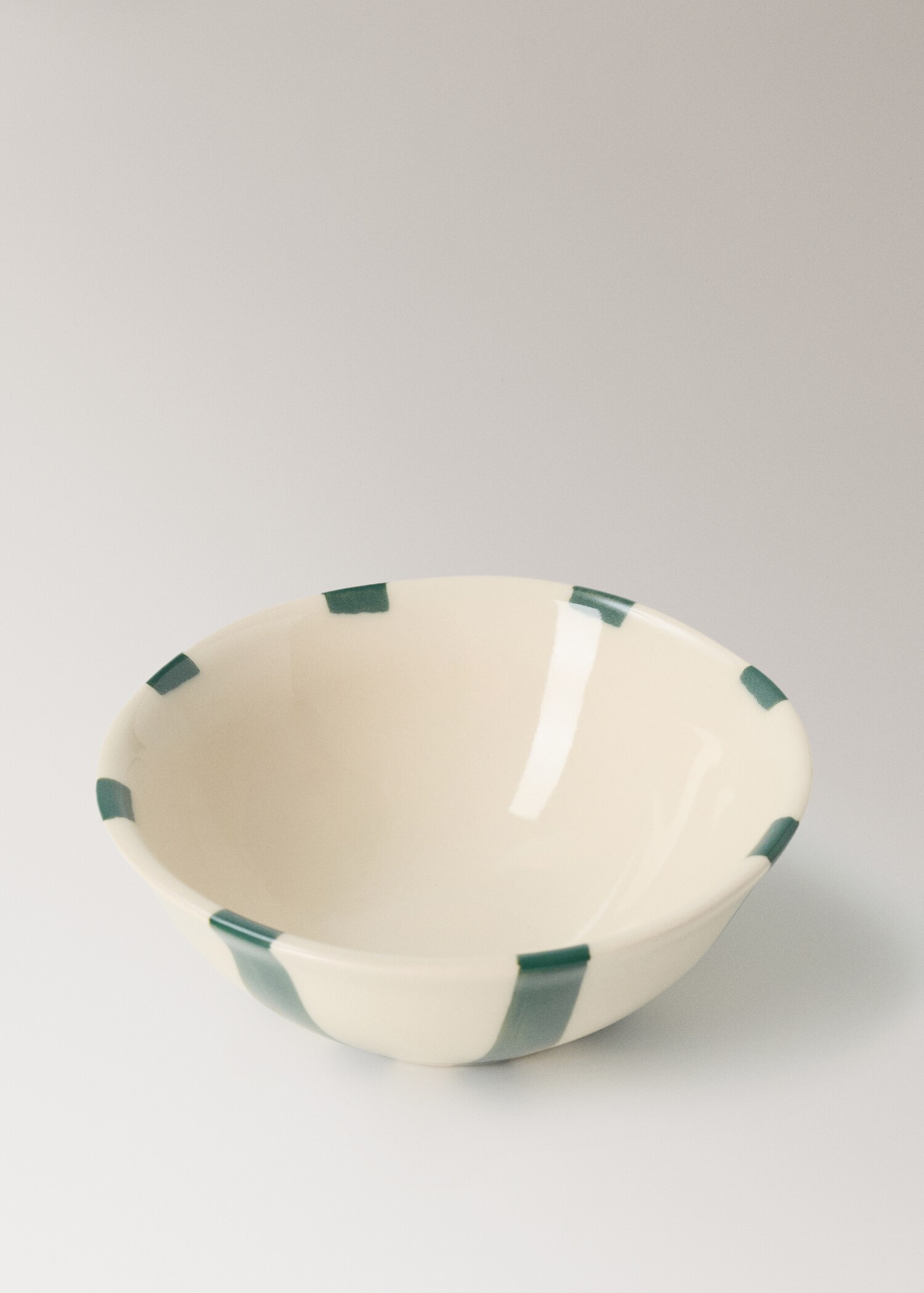 Striped gres bowl - Details of the article 2