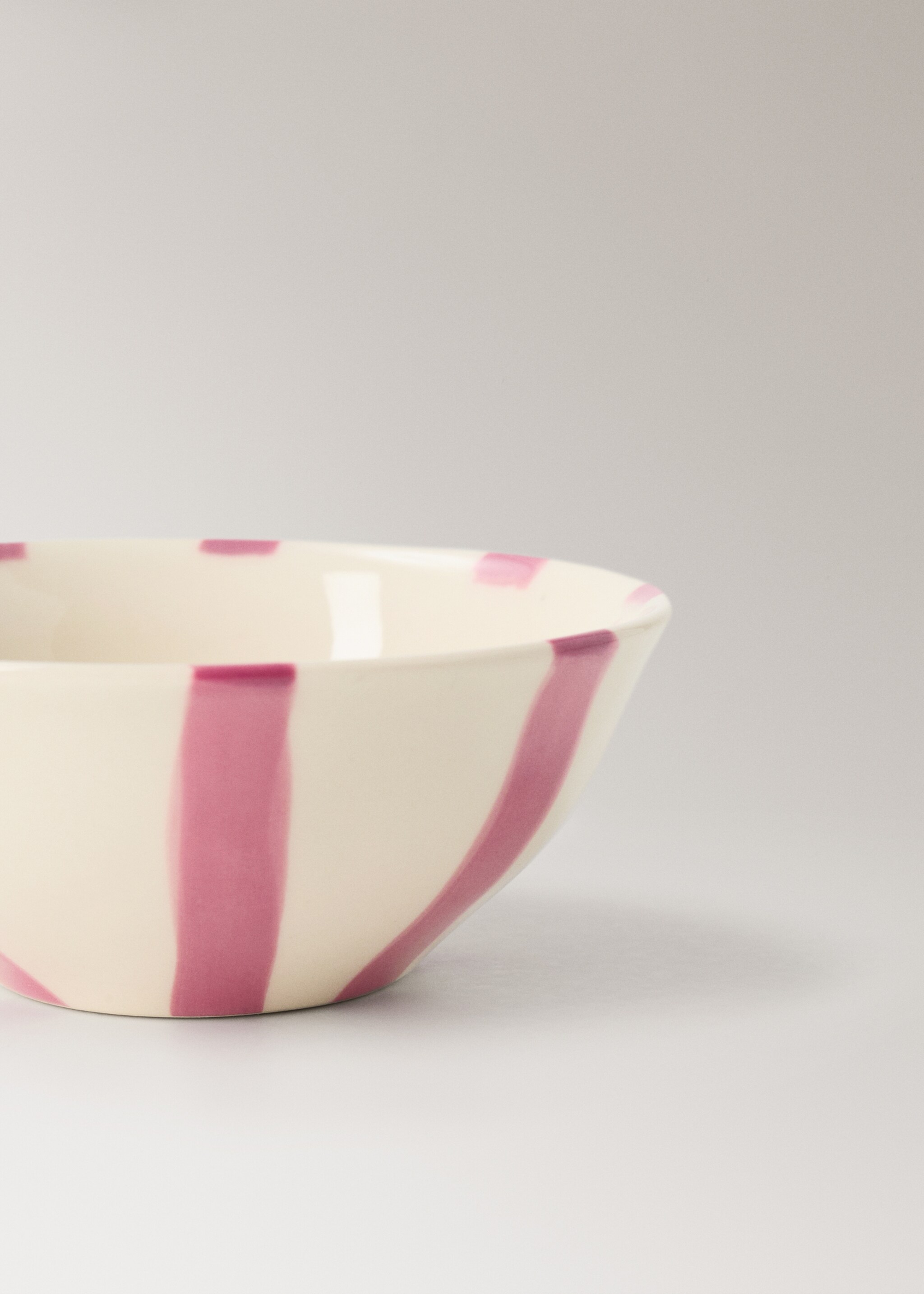 Striped gres bowl - Details of the article 1, Light/Pastel Purple. Ref: 27031525-00.