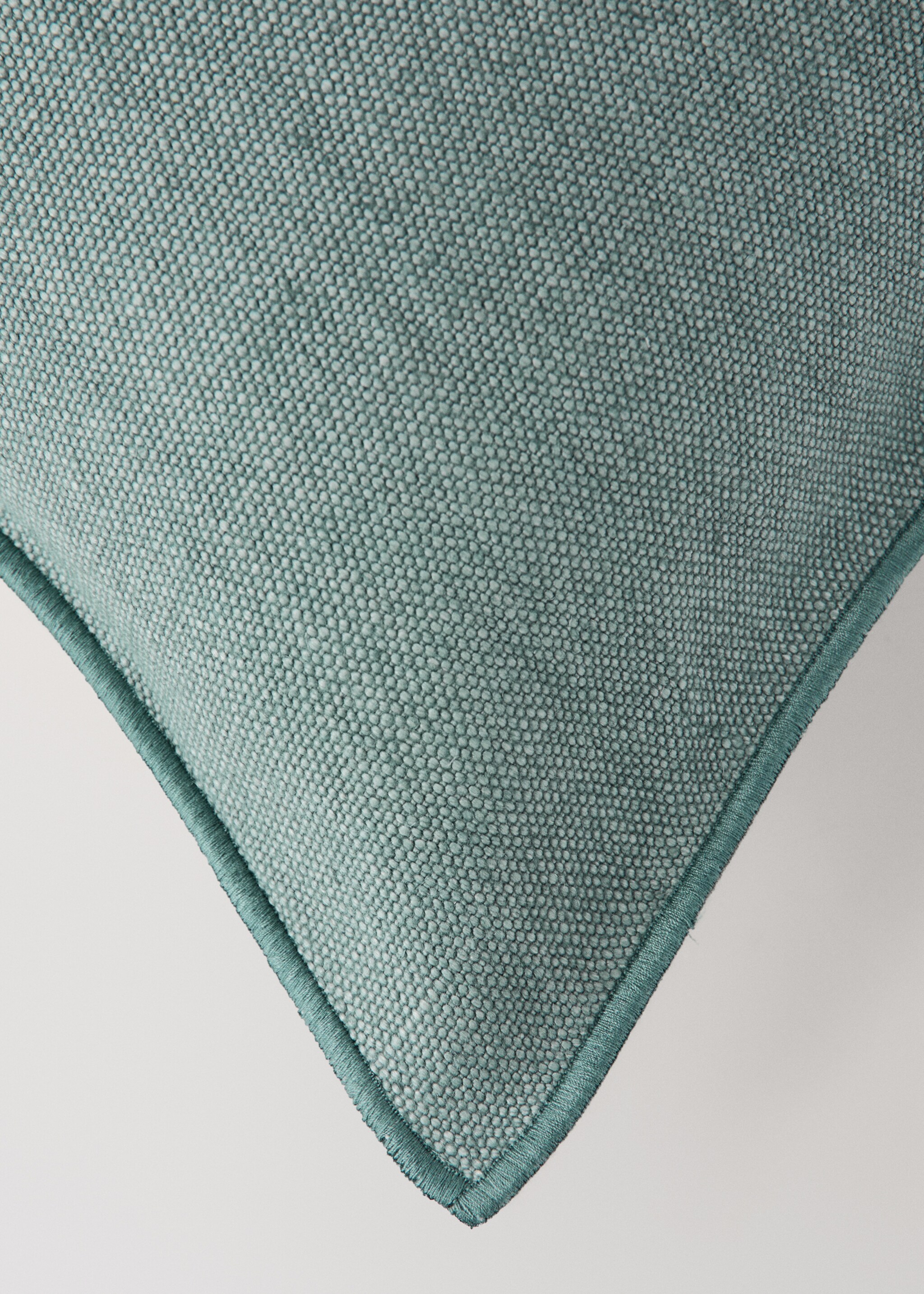 100% heavy linen cushion cover with overlock 40x60 cm - Details of the article 1, Aqua Green. Ref: 27031527-00.