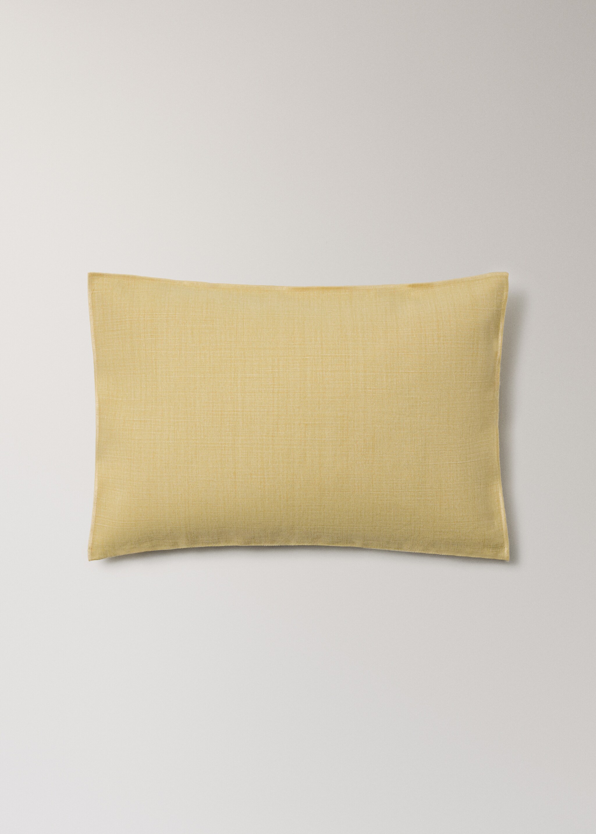 Mottled linen cushion cover 40x60 cm - Article without model, Yellow. Ref: 27031528-00.
