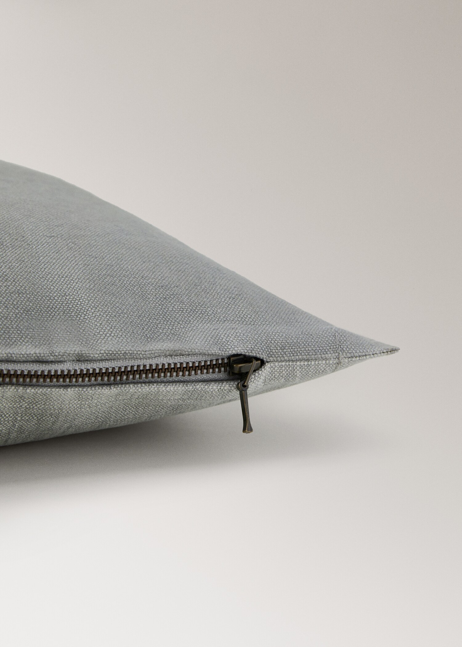 Mottled linen cushion cover 40x60 cm - Details of the article 2