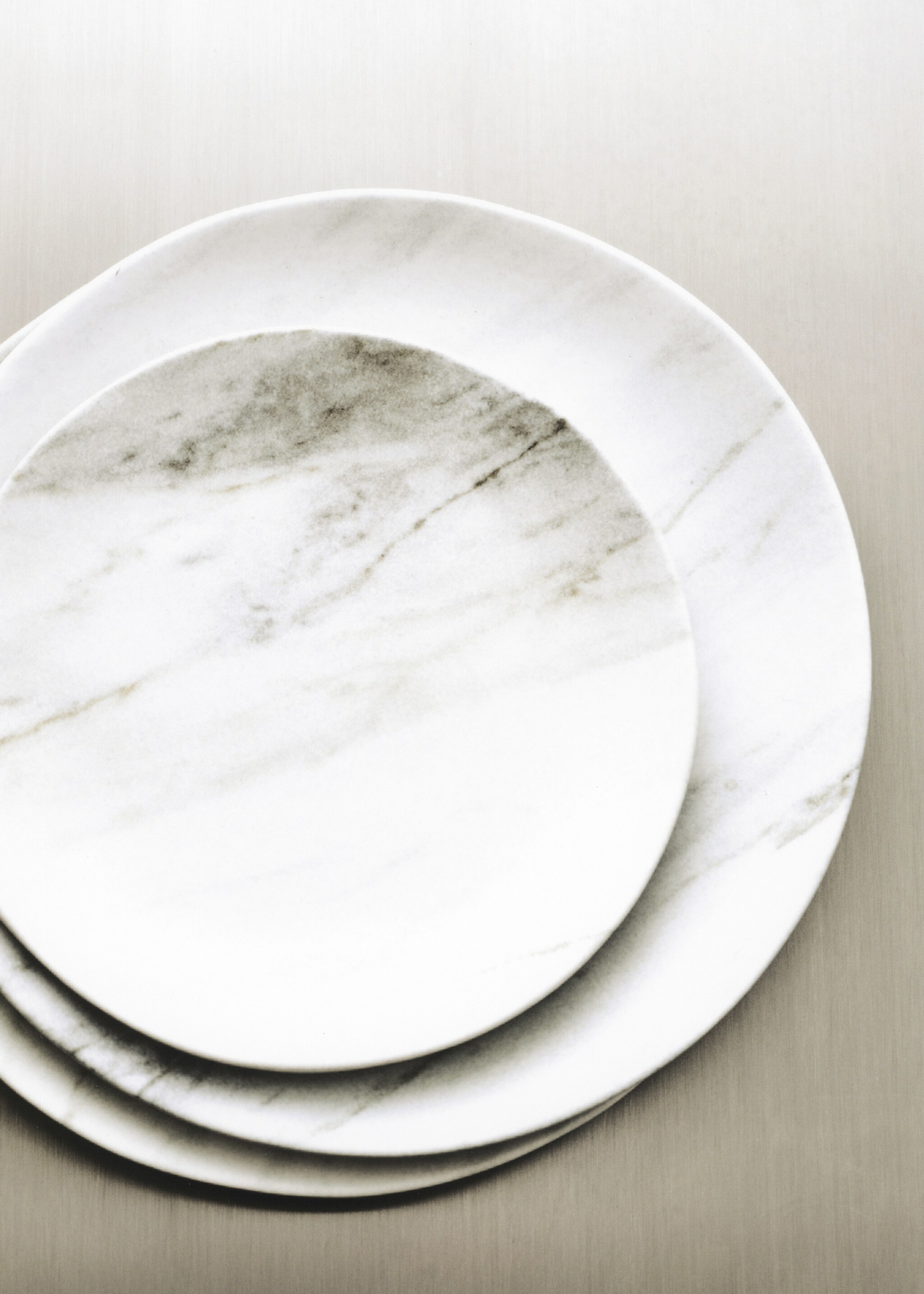 Десертна тарілка з кам'яної кераміки з мармуровим візерунком - Детальніше про товар 6, Крижано-сірий. Ref: 27031531-00.