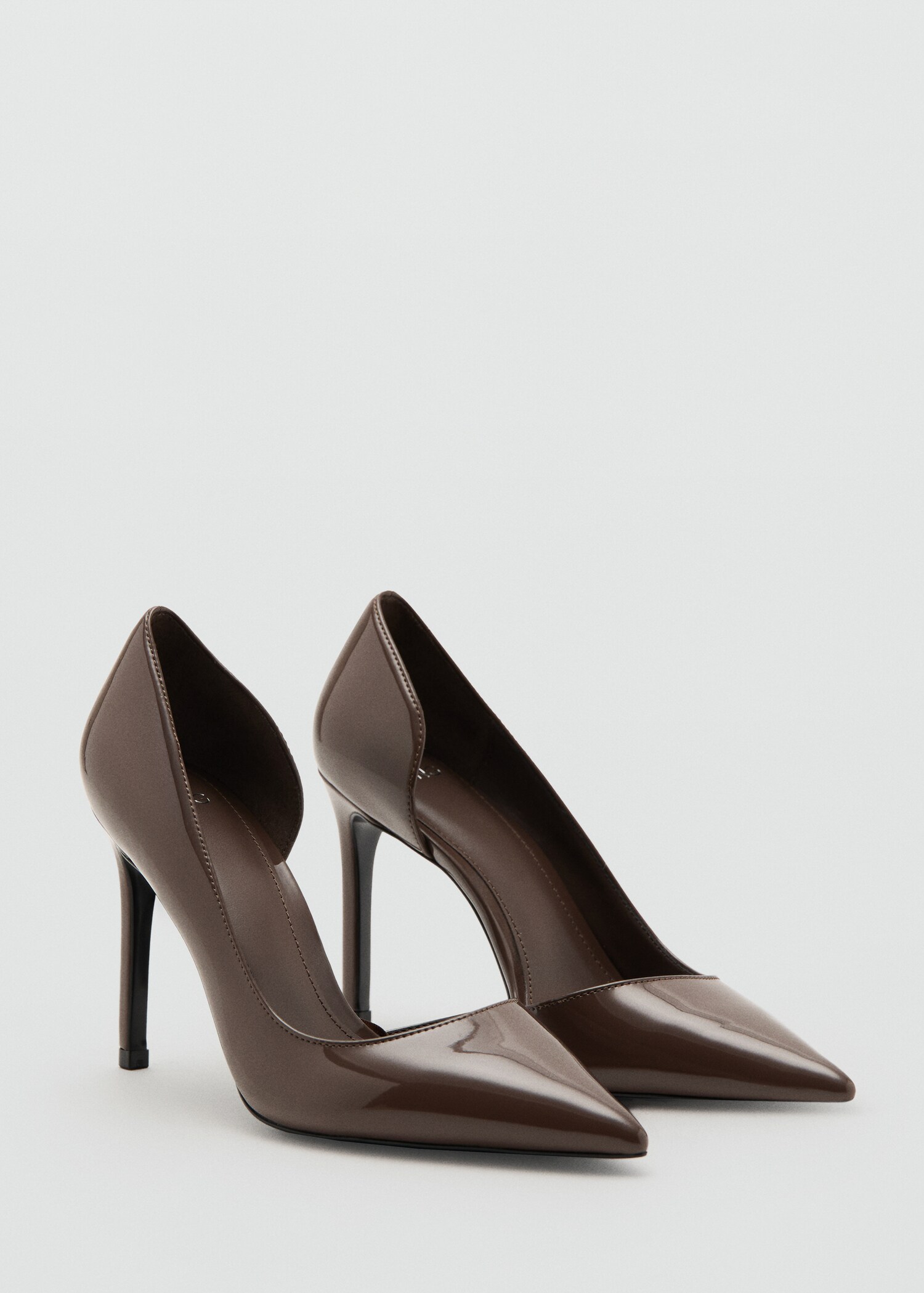 Asymmetrical patent leather court shoes - Medium plane