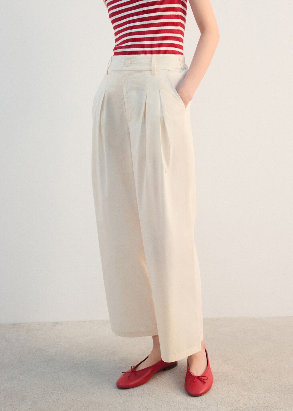 Mango Wide-leg cropped pleated trousers