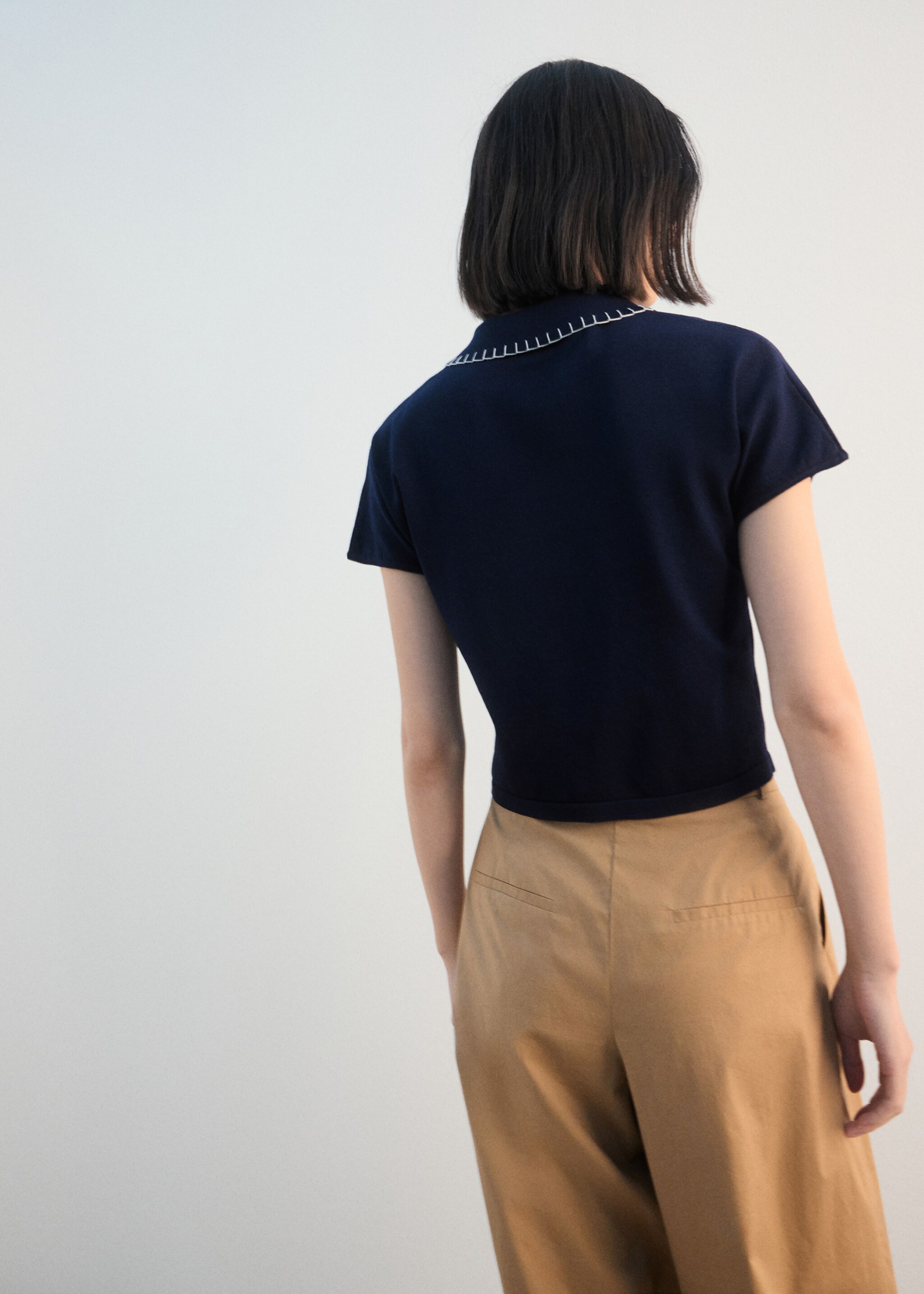 Polo neck jumper with seams - Reverse of the article, Navy. Ref: 27032541-00.