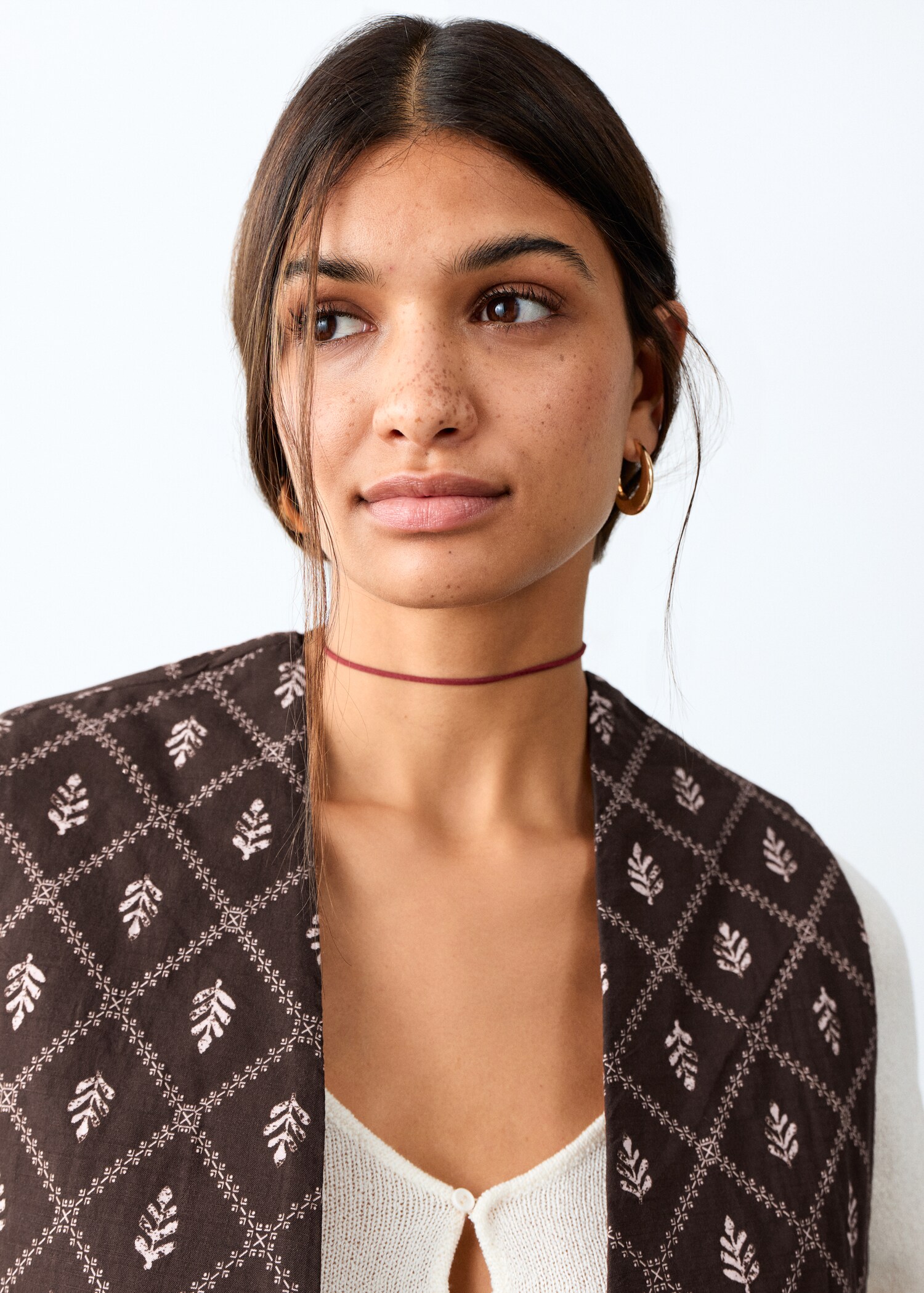 Armilla embuatada detall volant - Detall de l'article 1