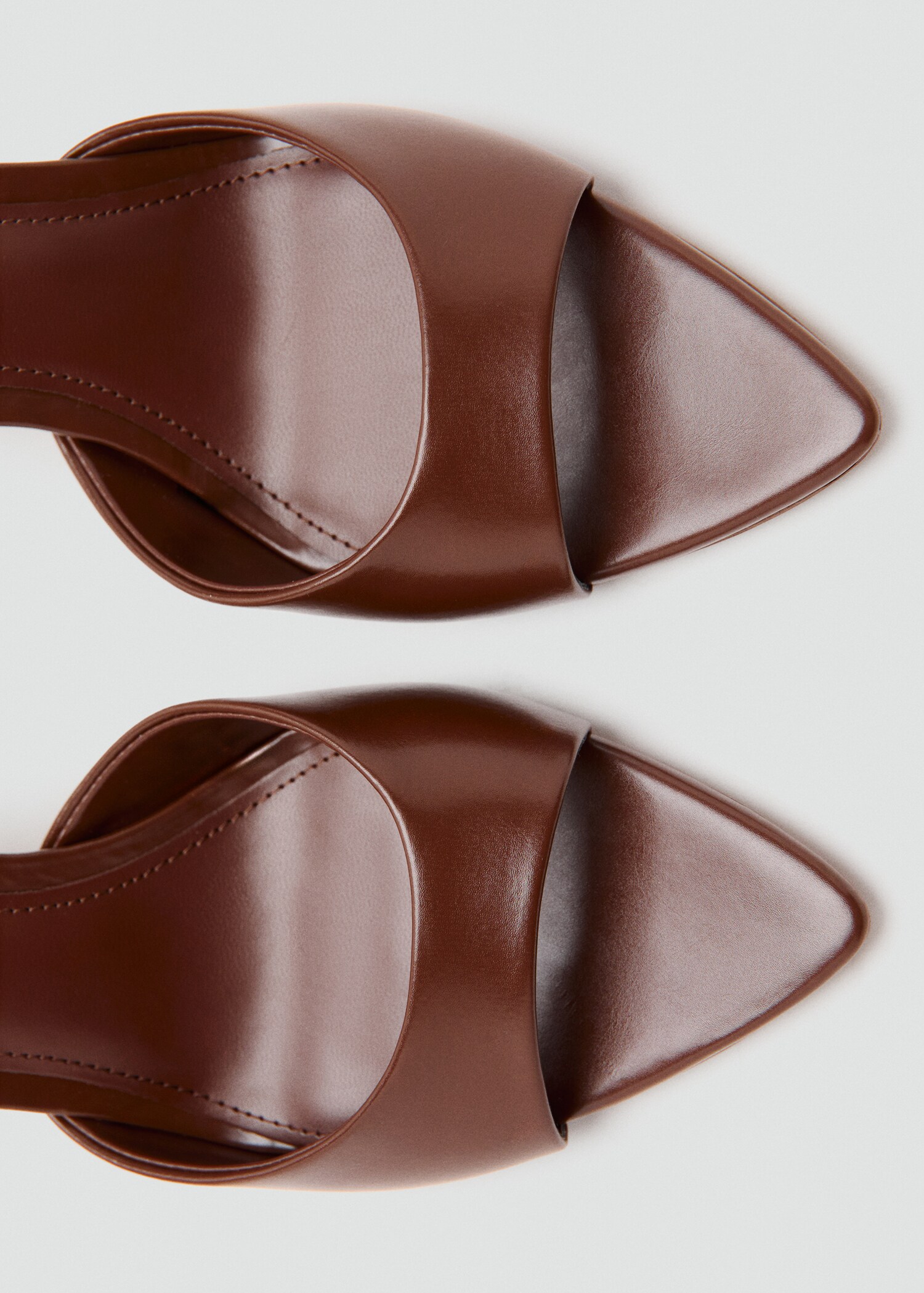 Pointed heel sandals - Details of the article 1