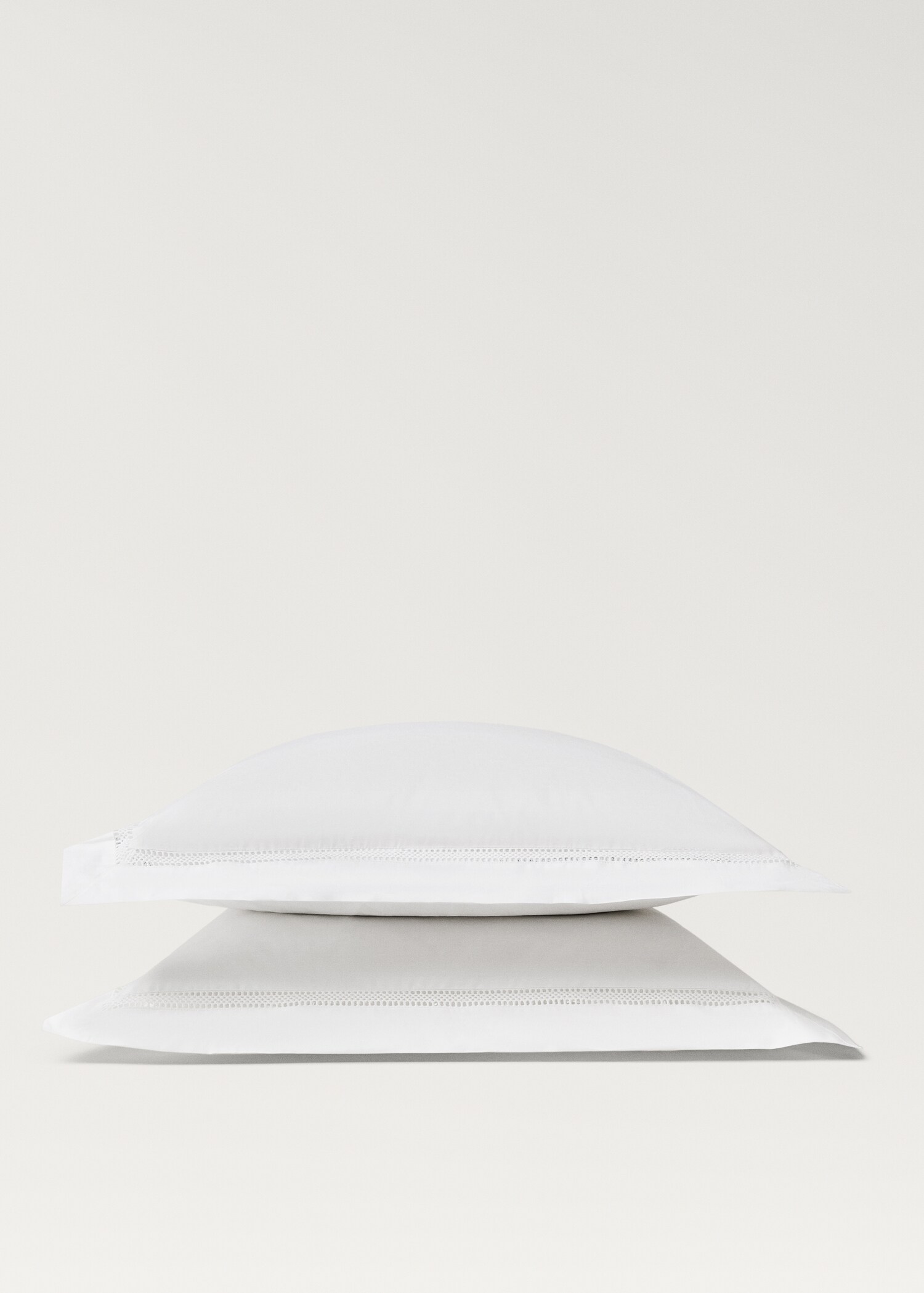 Two cotton percale pillowcases with inset 60x60 cm - Details of the article 1