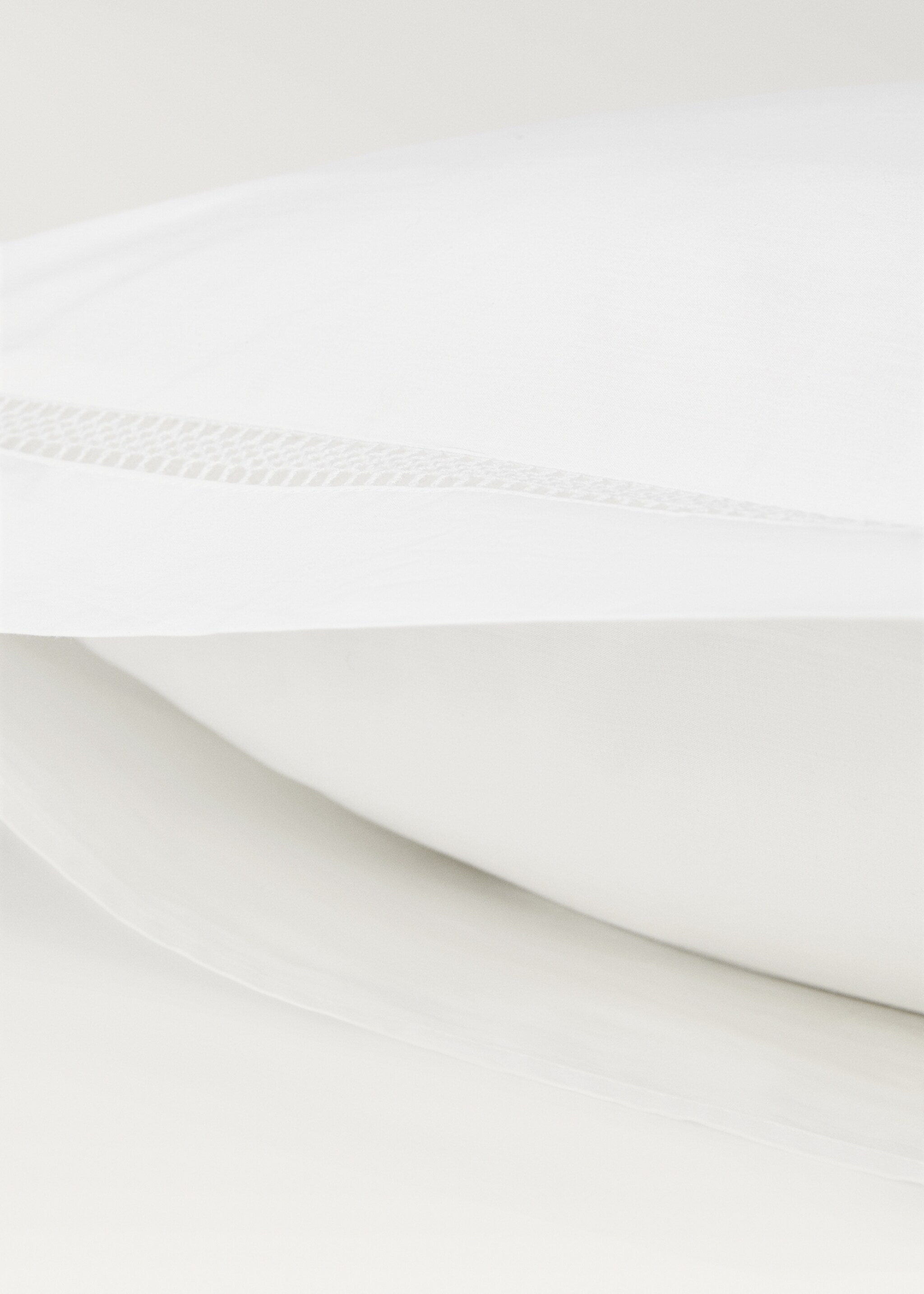 Two cotton percale pillowcases with inset 60x60 cm - Details of the article 3, White. Ref: 27032895-00.