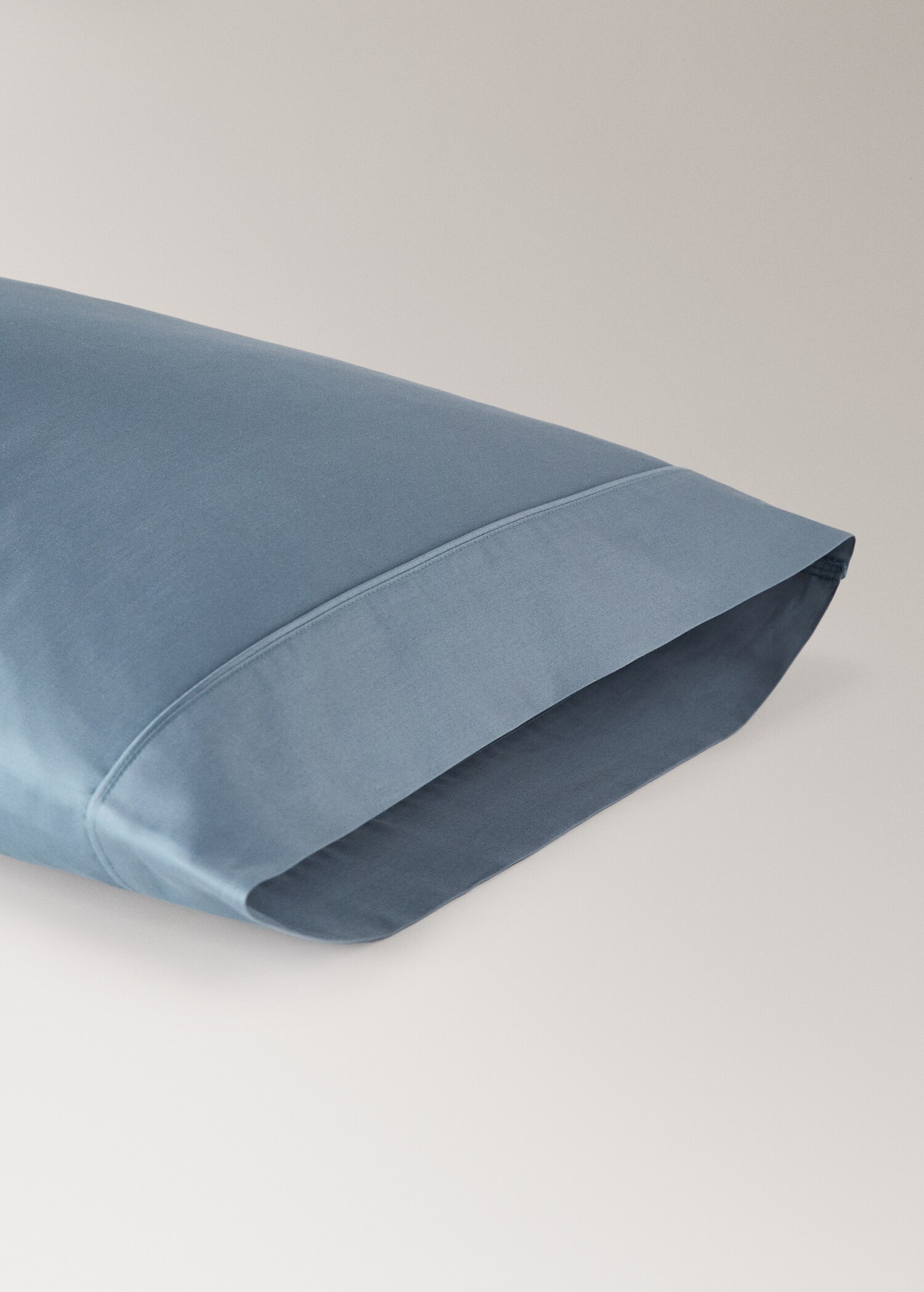 600-thread count satin cotton pillowcase 45x110 cm - Details of the article 2