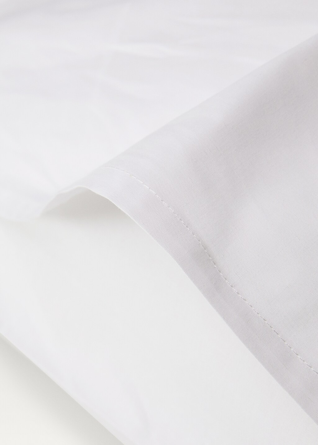 Two cotton percale pillowcases 60x60cm