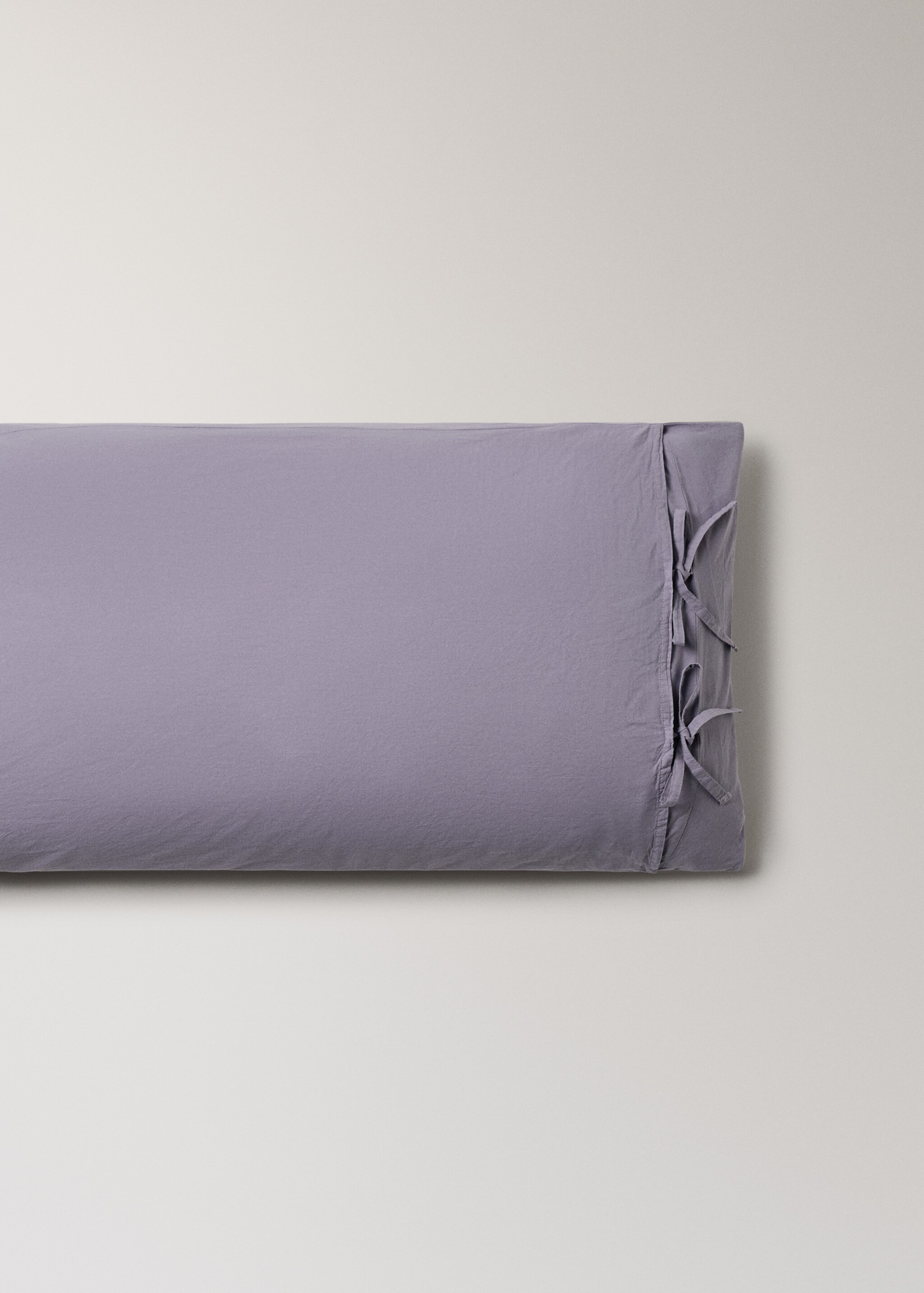 Cotton pillowcase with tie closures 45 x 110 cm - Details of the article 3, Light/Pastel Purple. Ref: 27032914-00.