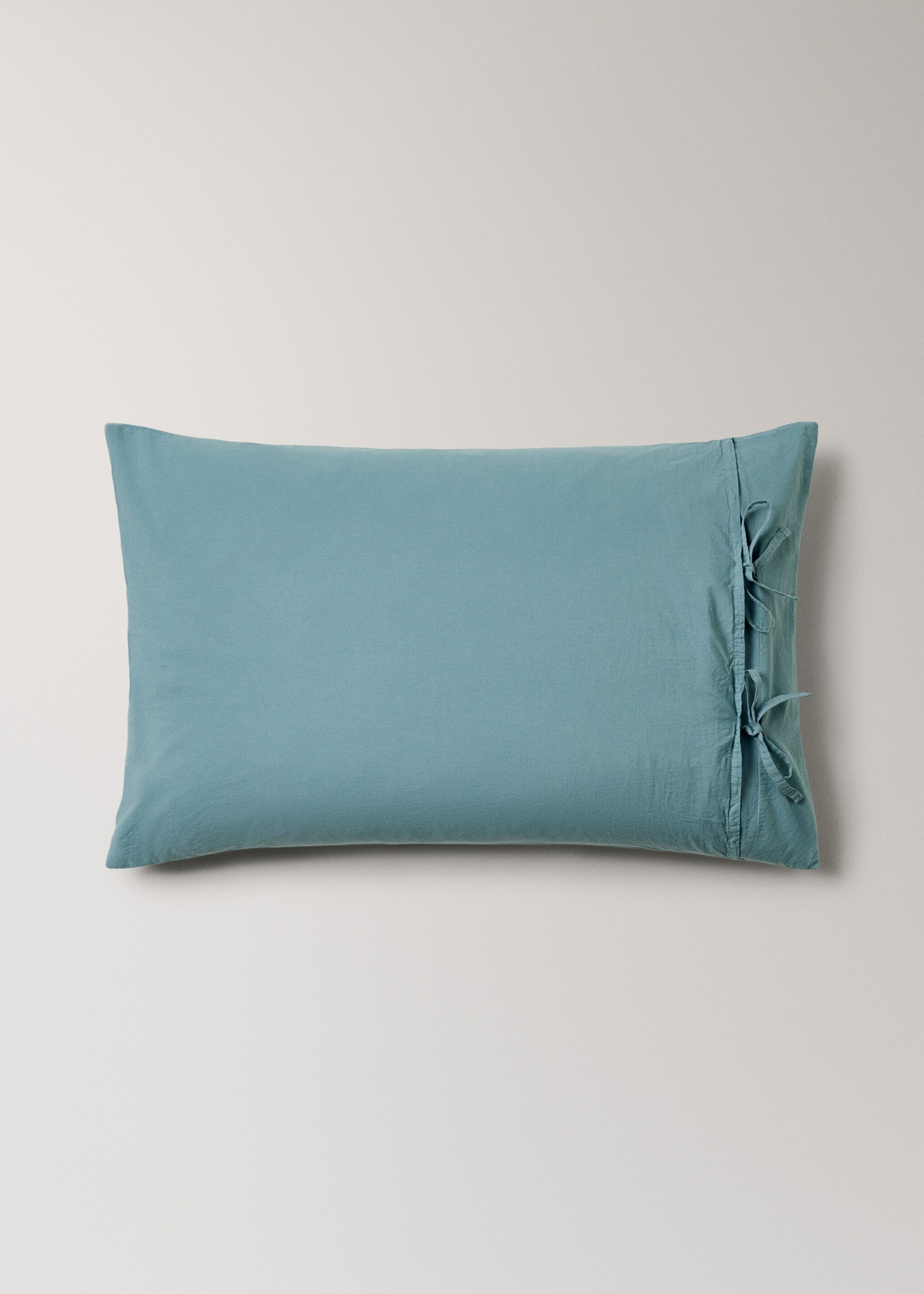 Two cotton pillowcases with tie closures 50x75 cm - Details of the article 4, Aqua Green. Ref: 27032915-00.