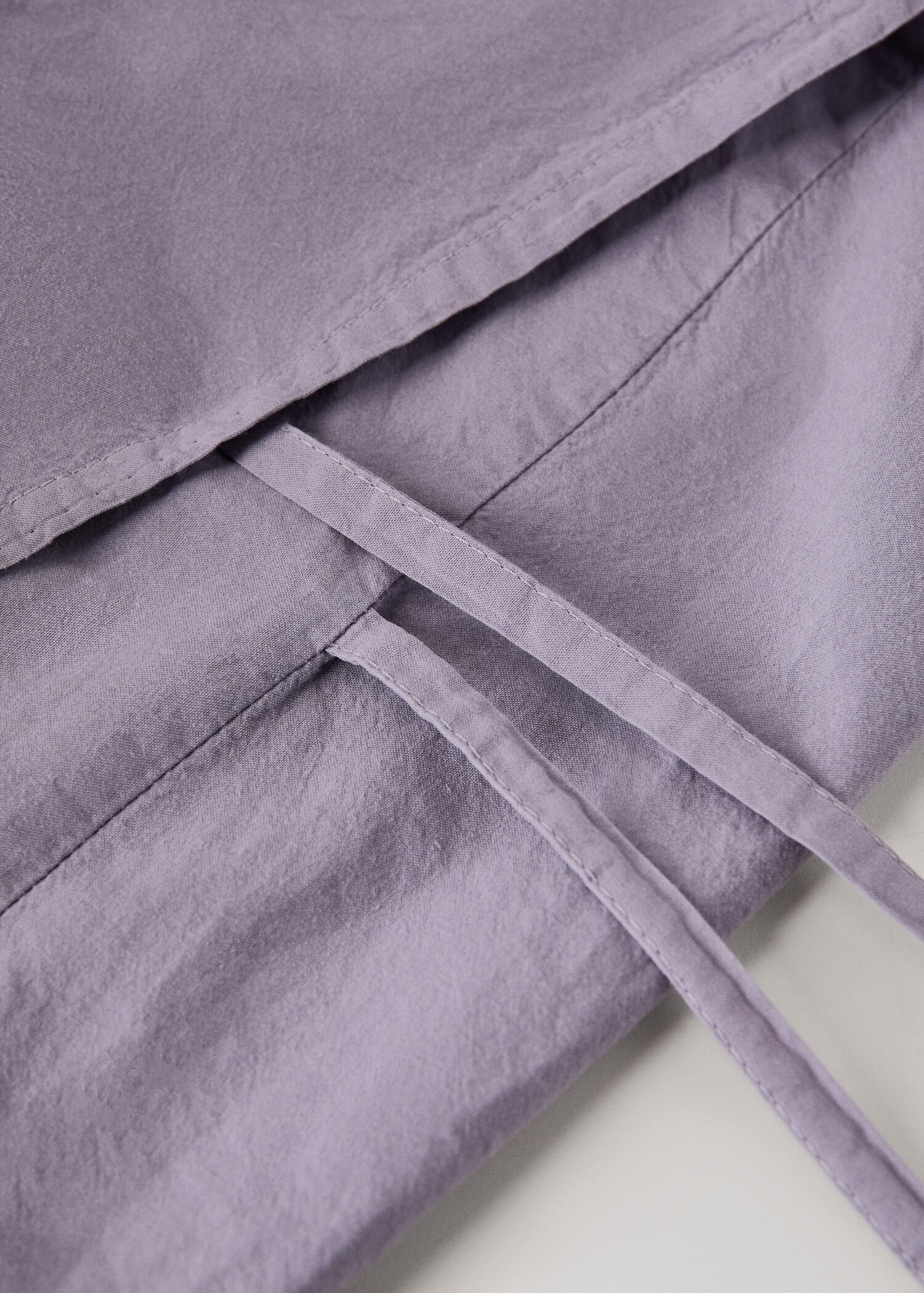 Two cotton pillowcases with tie closures 50x75 cm - Details of the article 2