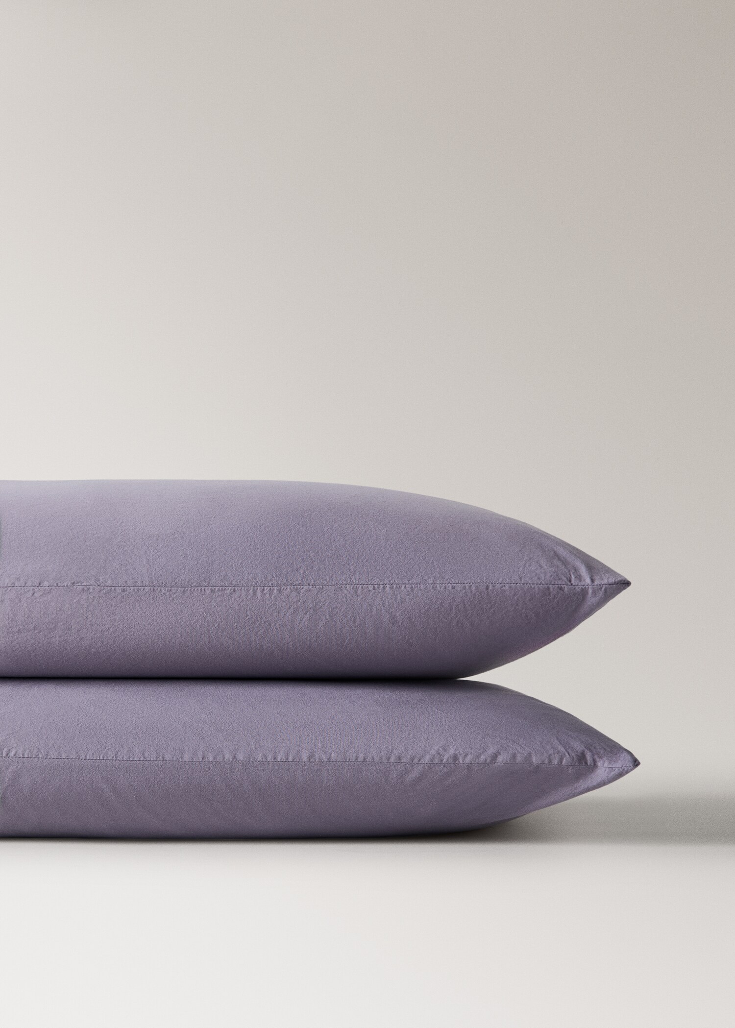 Two cotton pillowcases with tie closures 50x75 cm - Details of the article 4