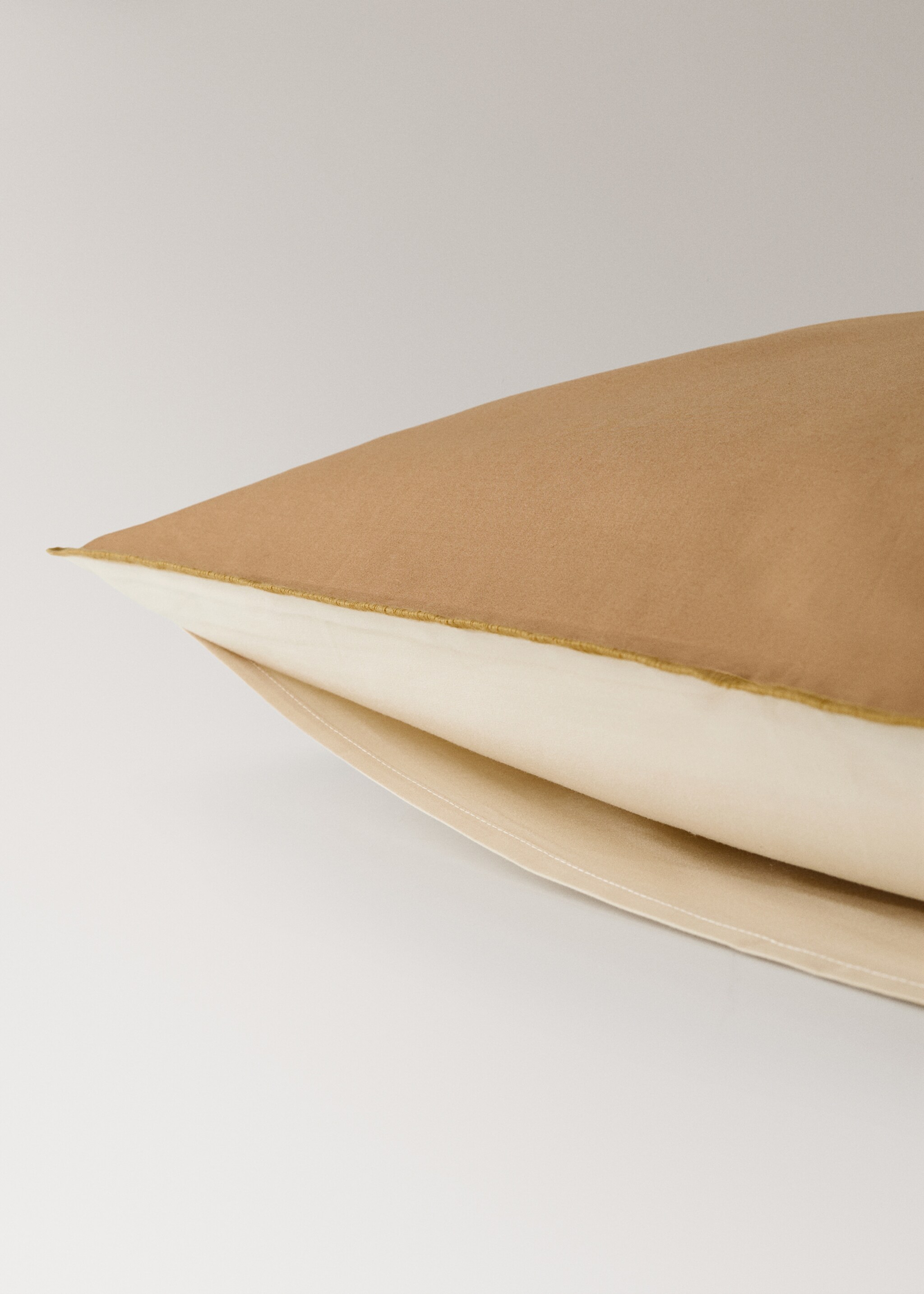 Two reversible colour percale cotton pillowcases 50x75 cm - Details of the article 2, Mustard. Ref: 27032920-00.