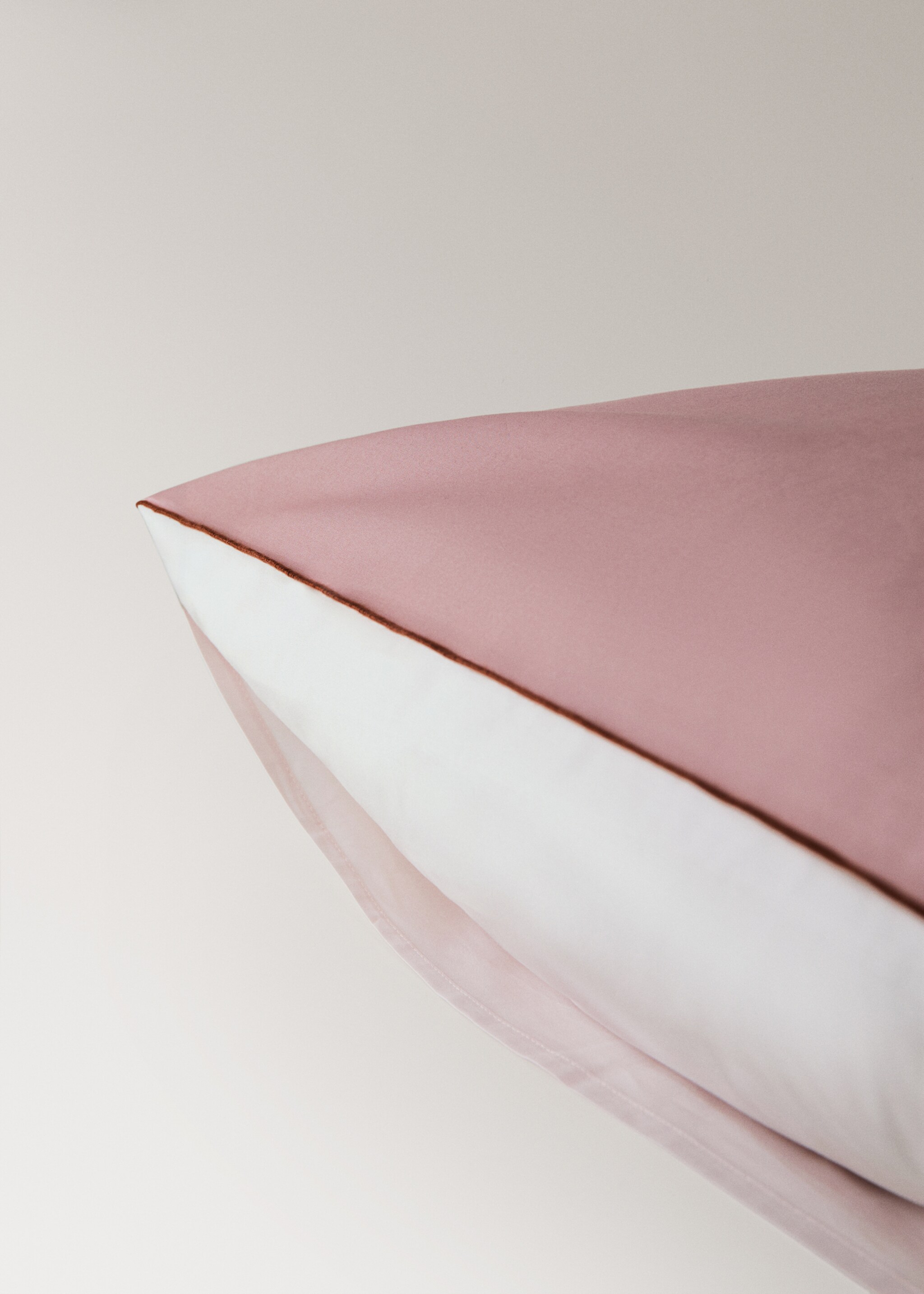 Two reversible cotton percale pillowcases 60x60 cm - Details of the article 2, Pink. Ref: 27032921-00.