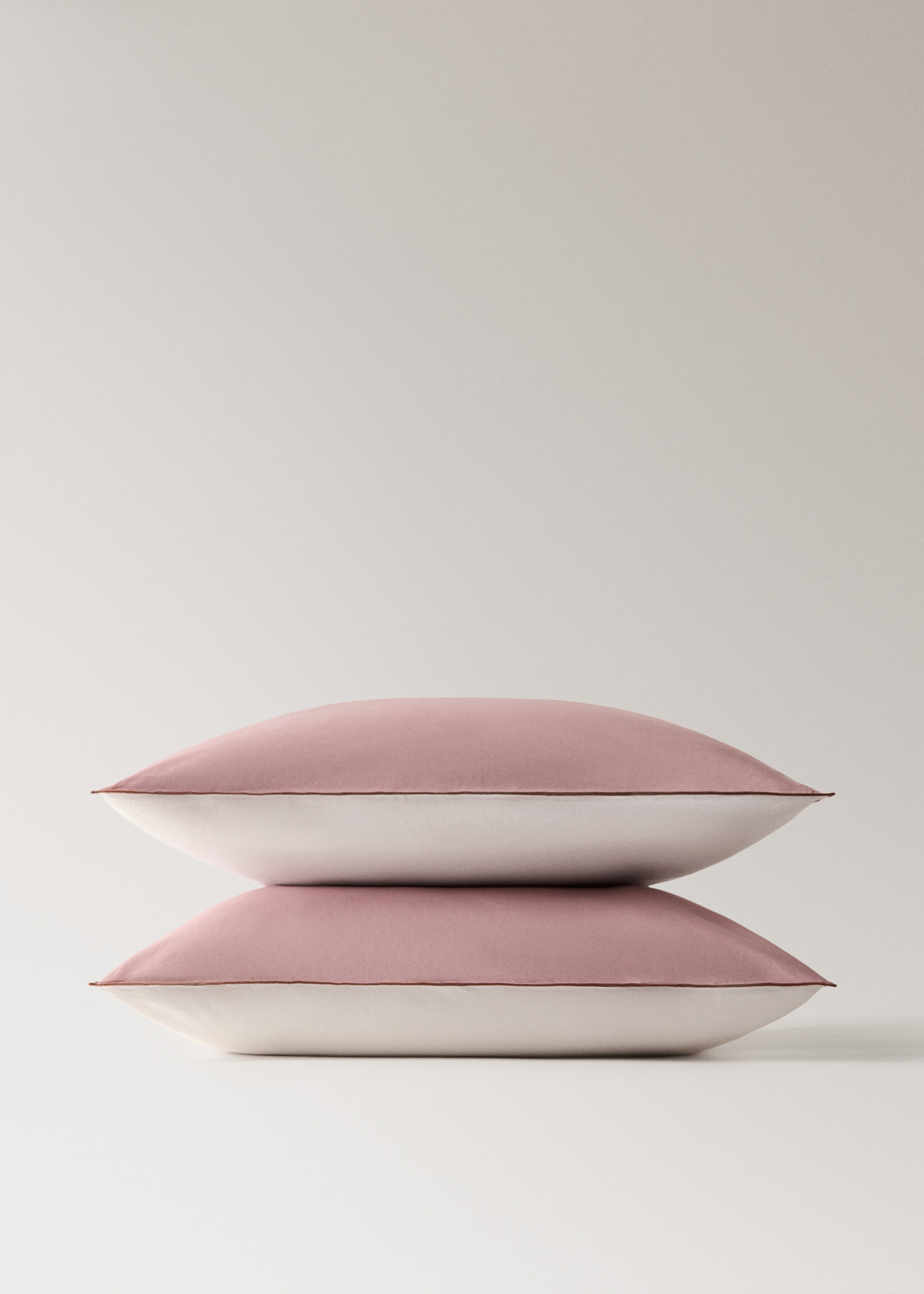 Two reversible cotton percale pillowcases 60x60 cm - Details of the article 3, Pink. Ref: 27032921-00.