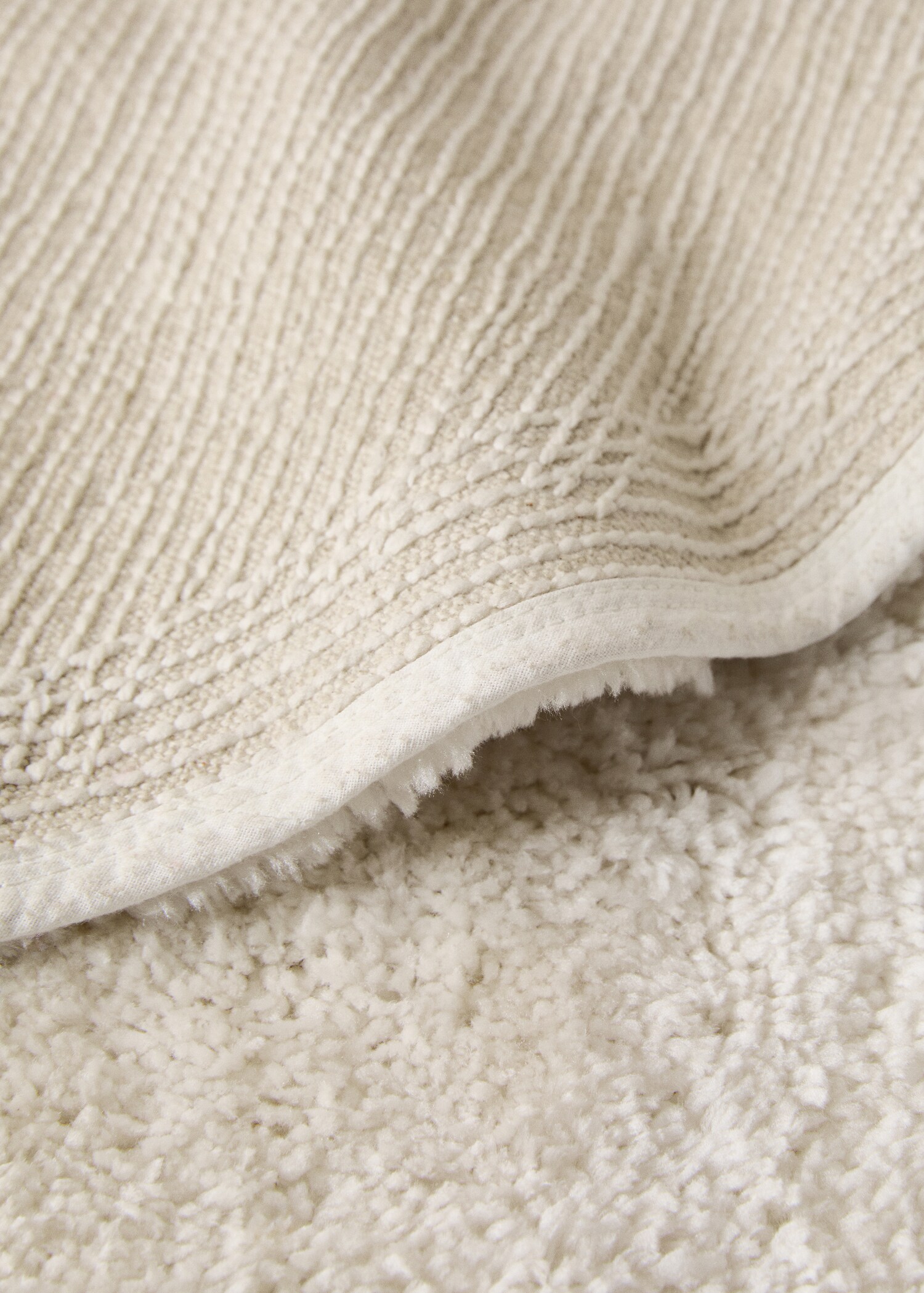 Round cotton rug with soft feel - Details of the article 3