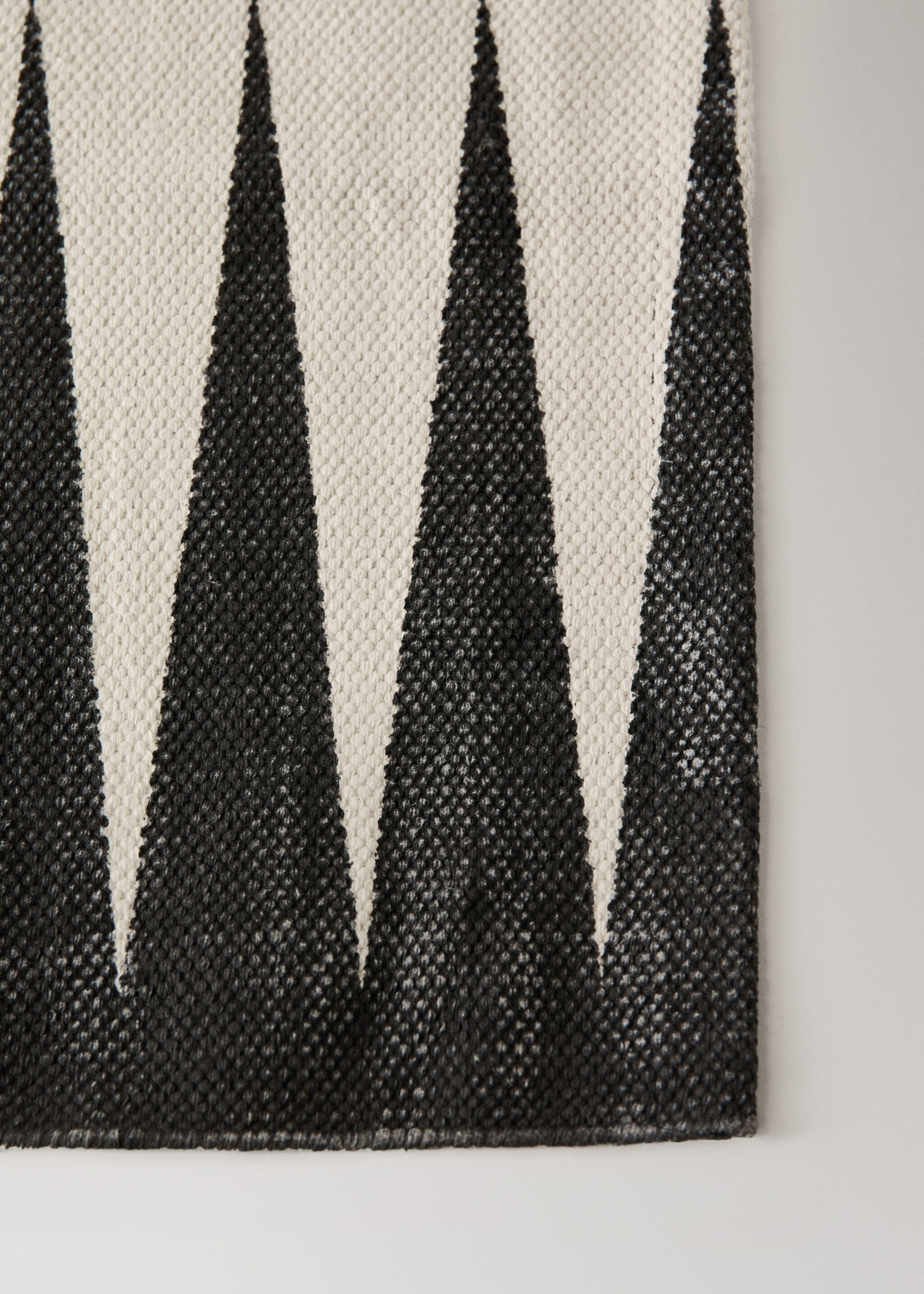 Garnteppich cambre - Detail des Artikels 2, Schwarz. Ref: 27033272-00.