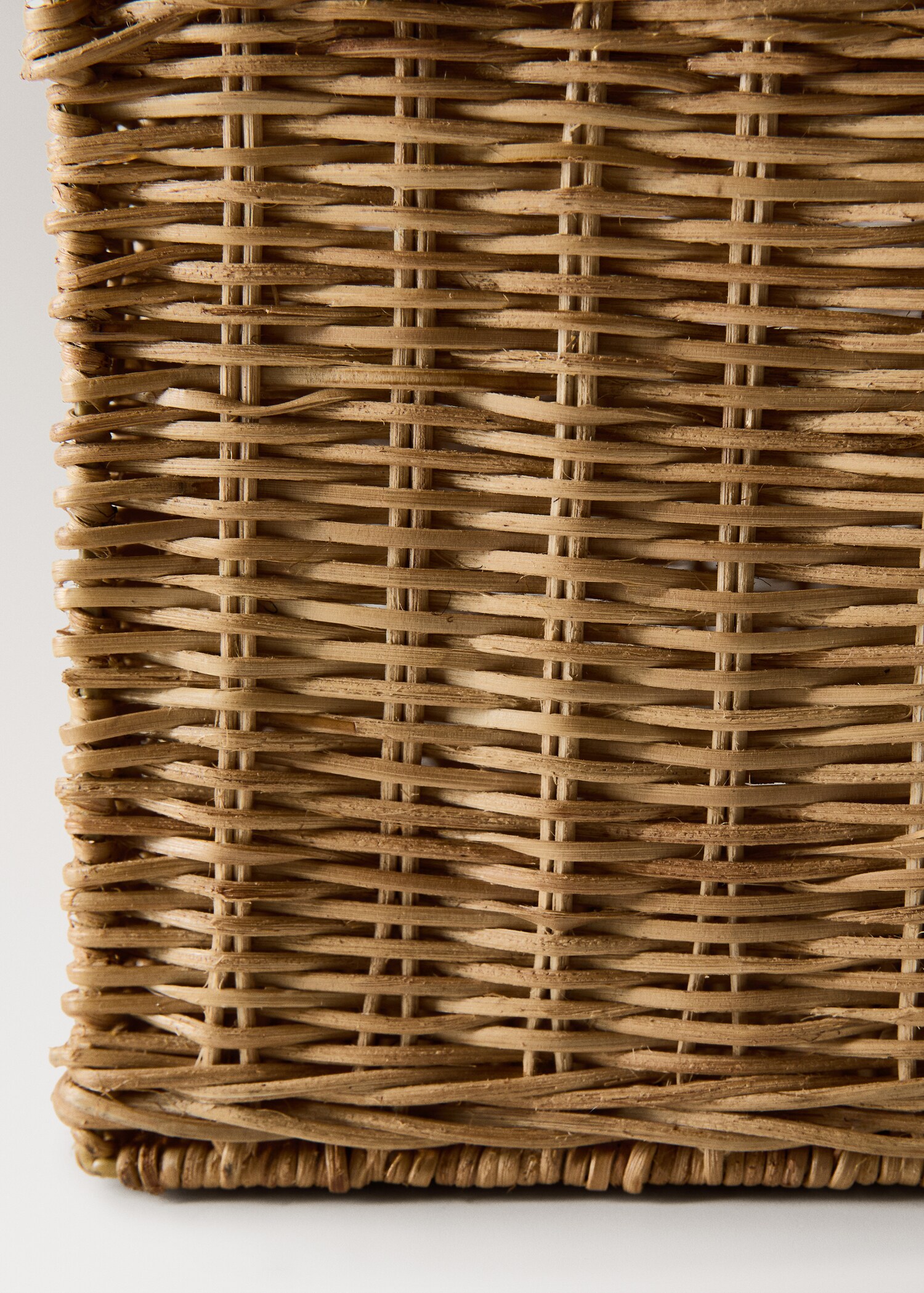 Large wicker basket - Details of the article 2